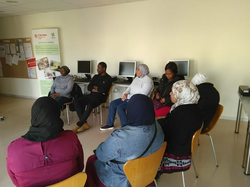 Comença un nou curs d’alfabetització a Càritas Diocesana de Lleida