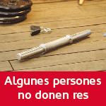 Posar l'X en les dues caselles de la declaració.