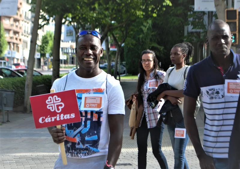 Nosaltres, els emigrants i refugiats