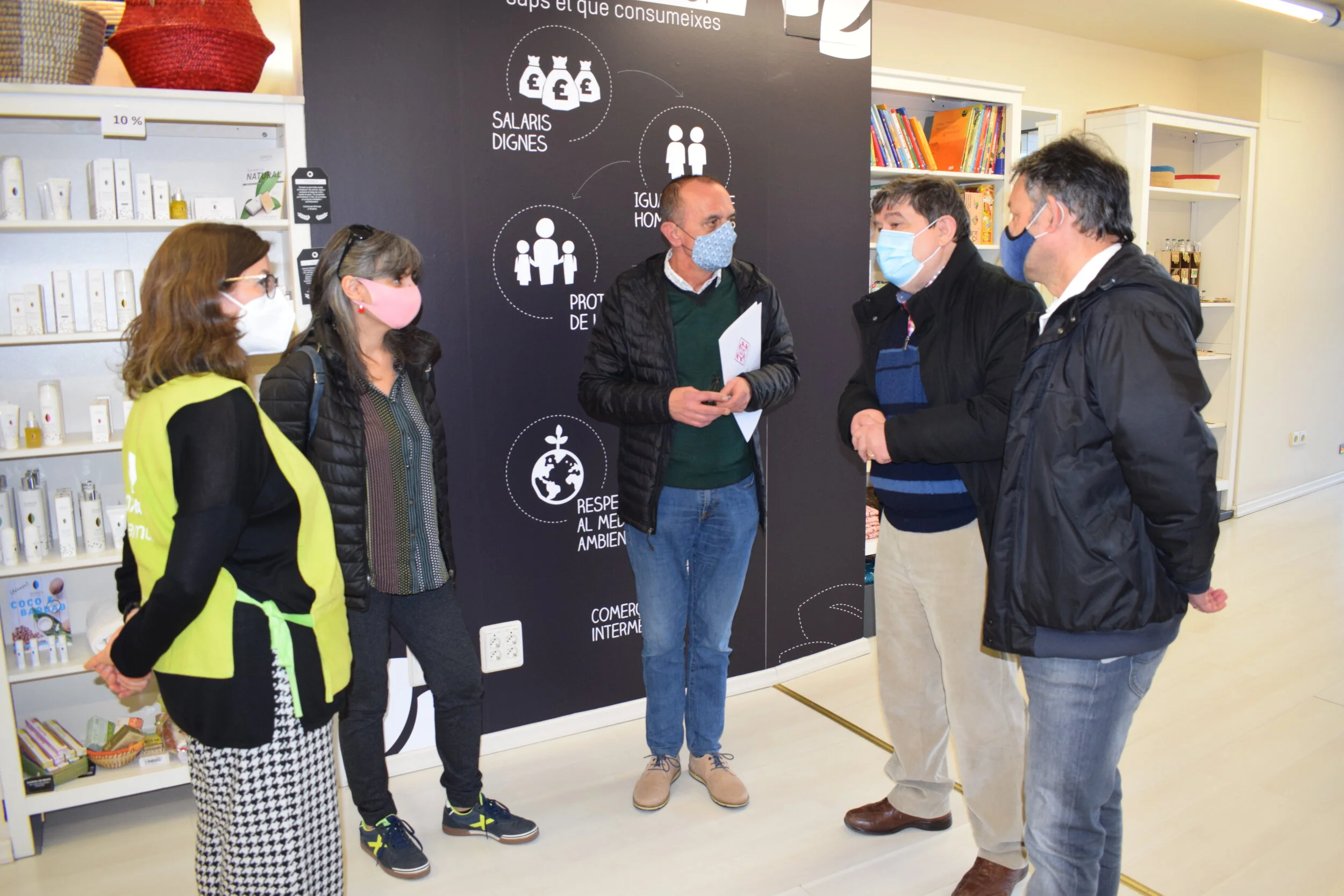 Miquel Pueyo aposta per una Lleida de comerç just en la seva visita a la nostra botiga