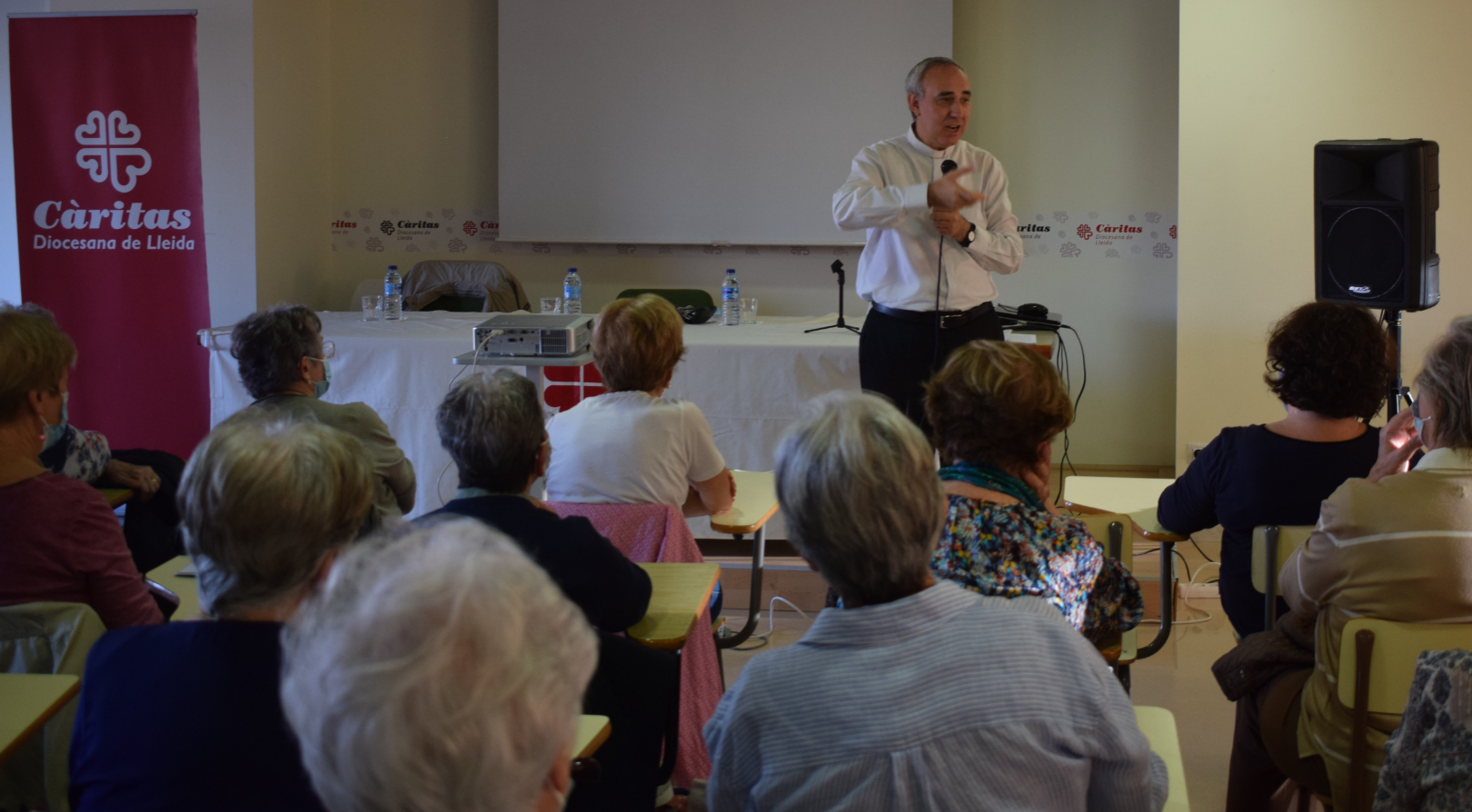 "Les tres dimensions del Sínode són comunió, participació i missió". El Pare Eduardo Sanz obre el nou curs
