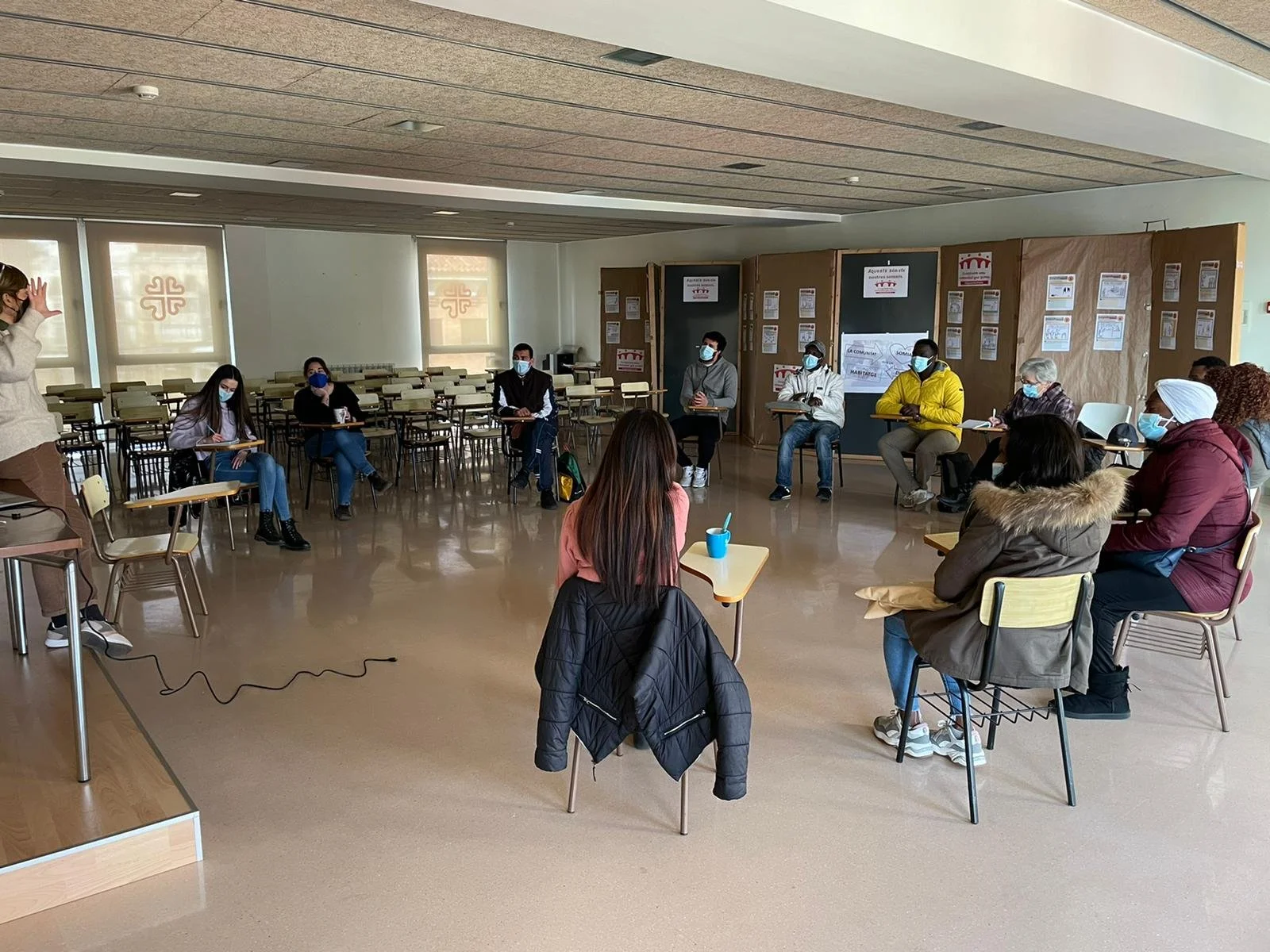 Xerrada sobre la Llei d’estrangeria per a les persones usuàries dels nostres pisos socials