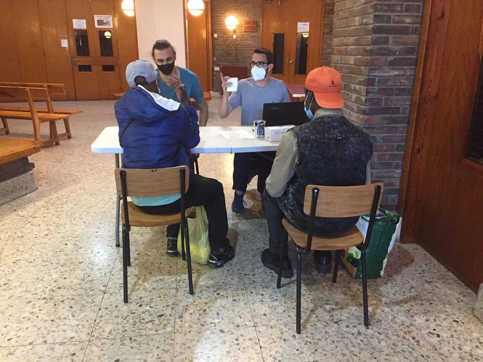 Participem en l’espai d’acollida per a persones temporeres a la parròquia de Sant Ignasi