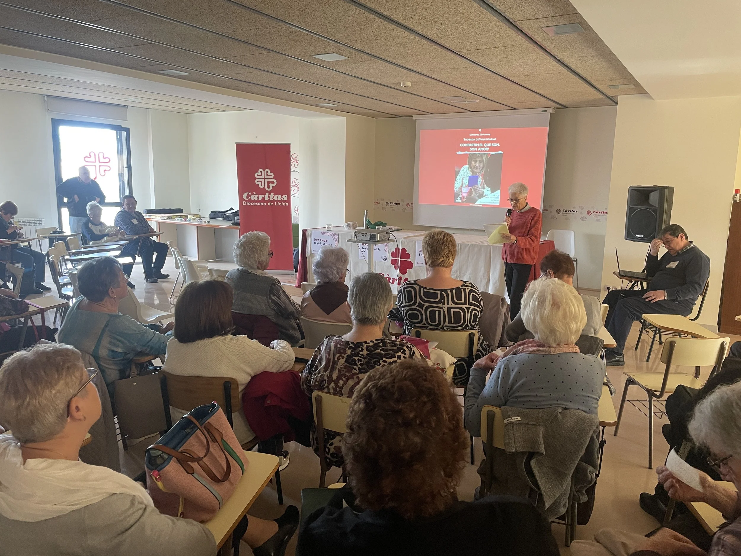 El voluntariat pren protagonisme en una tarda emotiva