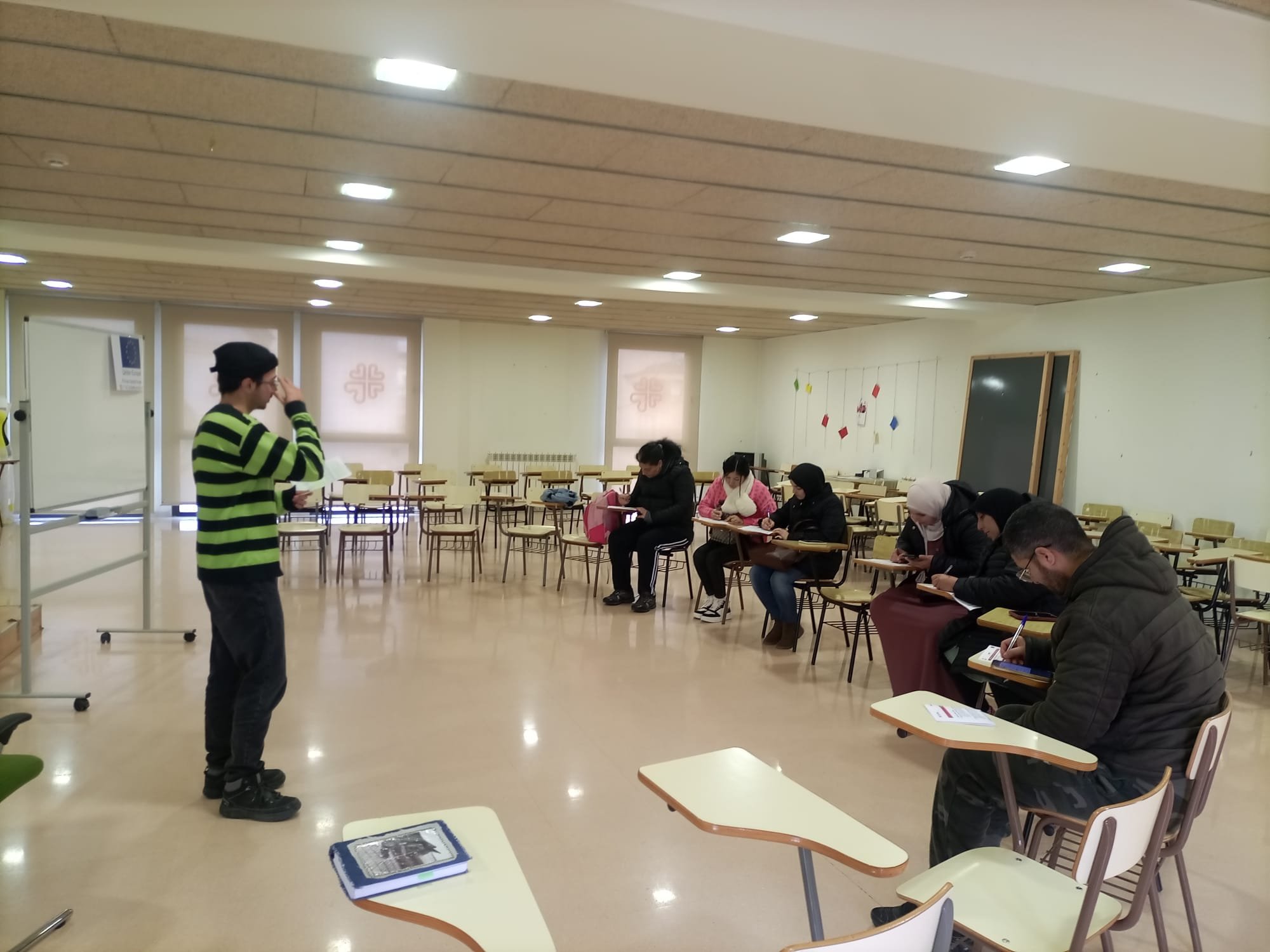 Formació en costura, confecció i atenció al client: Últimes places disponibles!