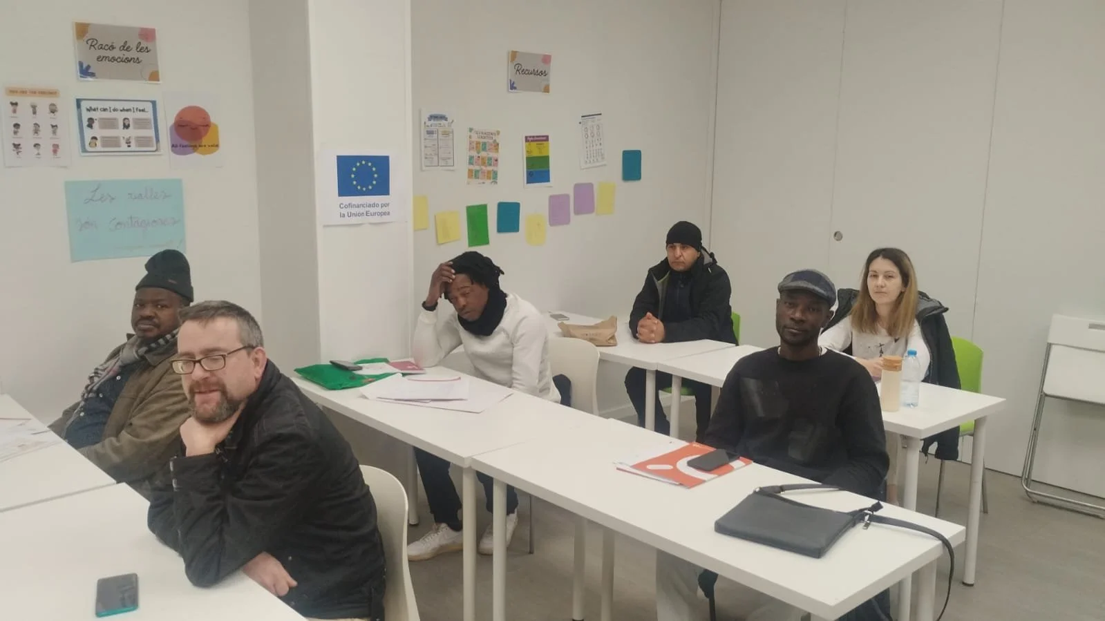 Carretons que eleven la formació