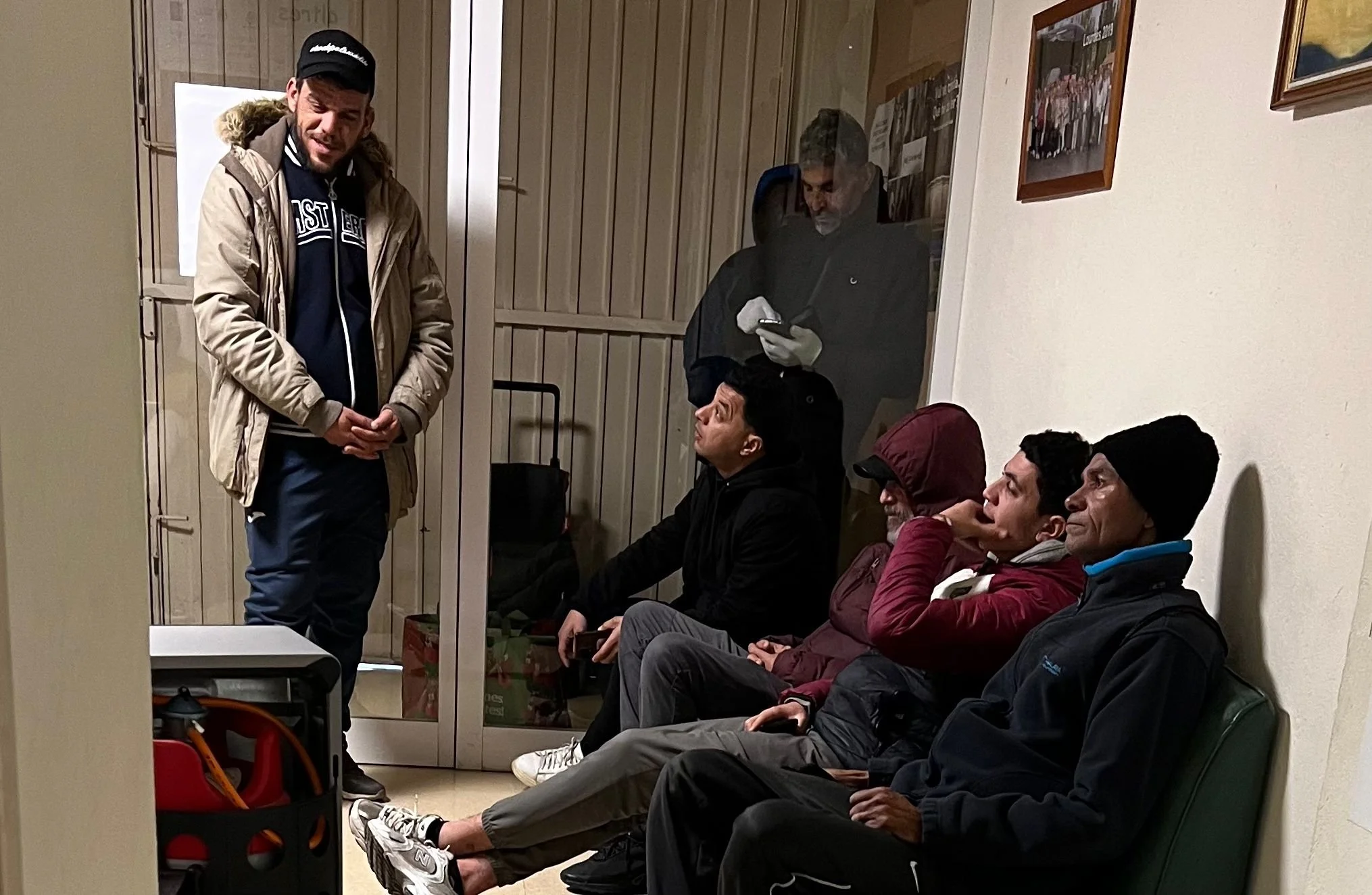 L’altra cara de la campanya: Càritas assisteix desenes de temporers que encara viuen en precarietat al territori de Lleida