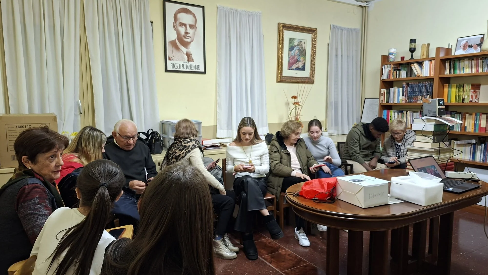L'espai intergeneracional continua la seva activitat en dos parròquies de la ciutat