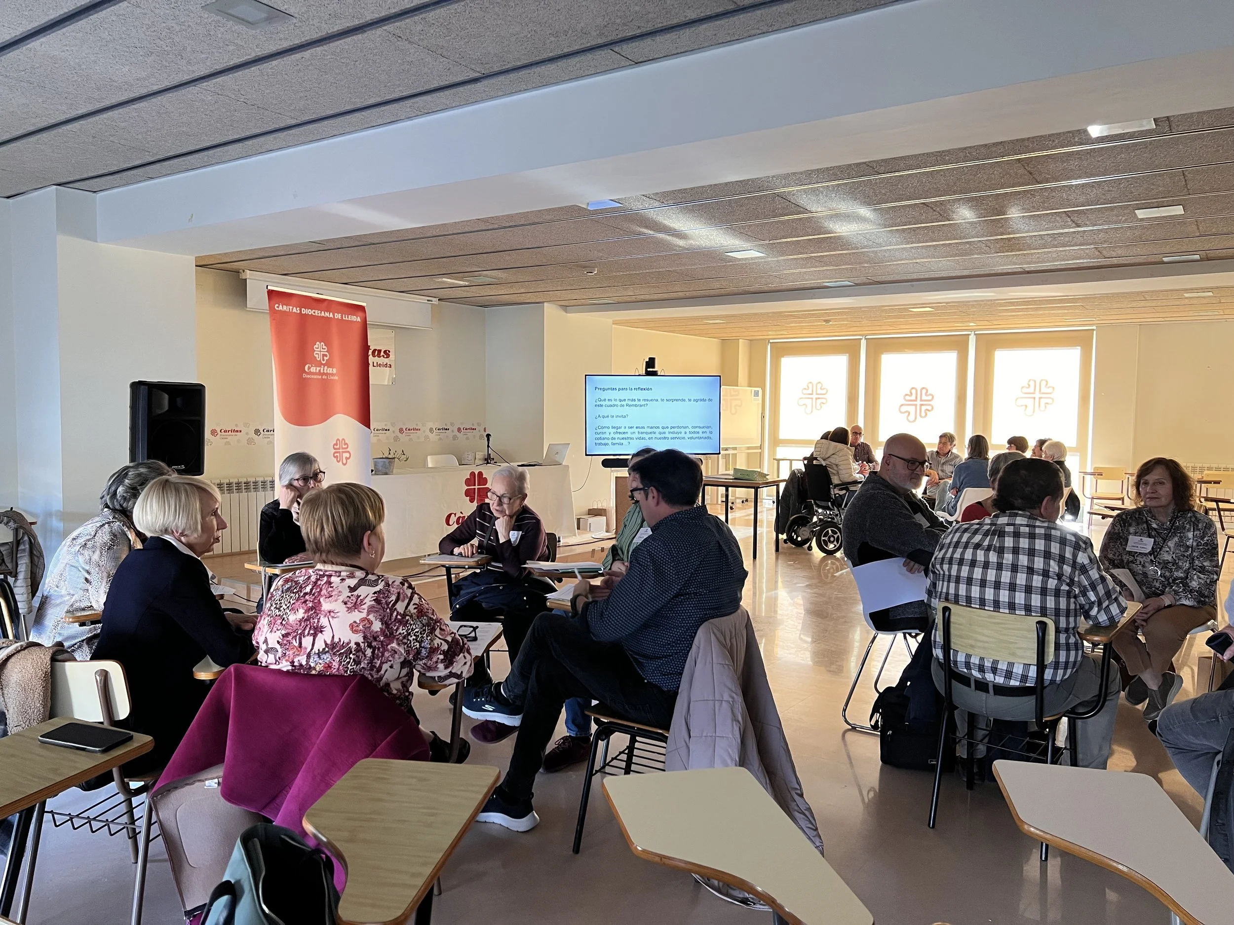 Càritas Lleida organitza una trobada de voluntariat centrada en el paper essencial de les dones dins l’Església