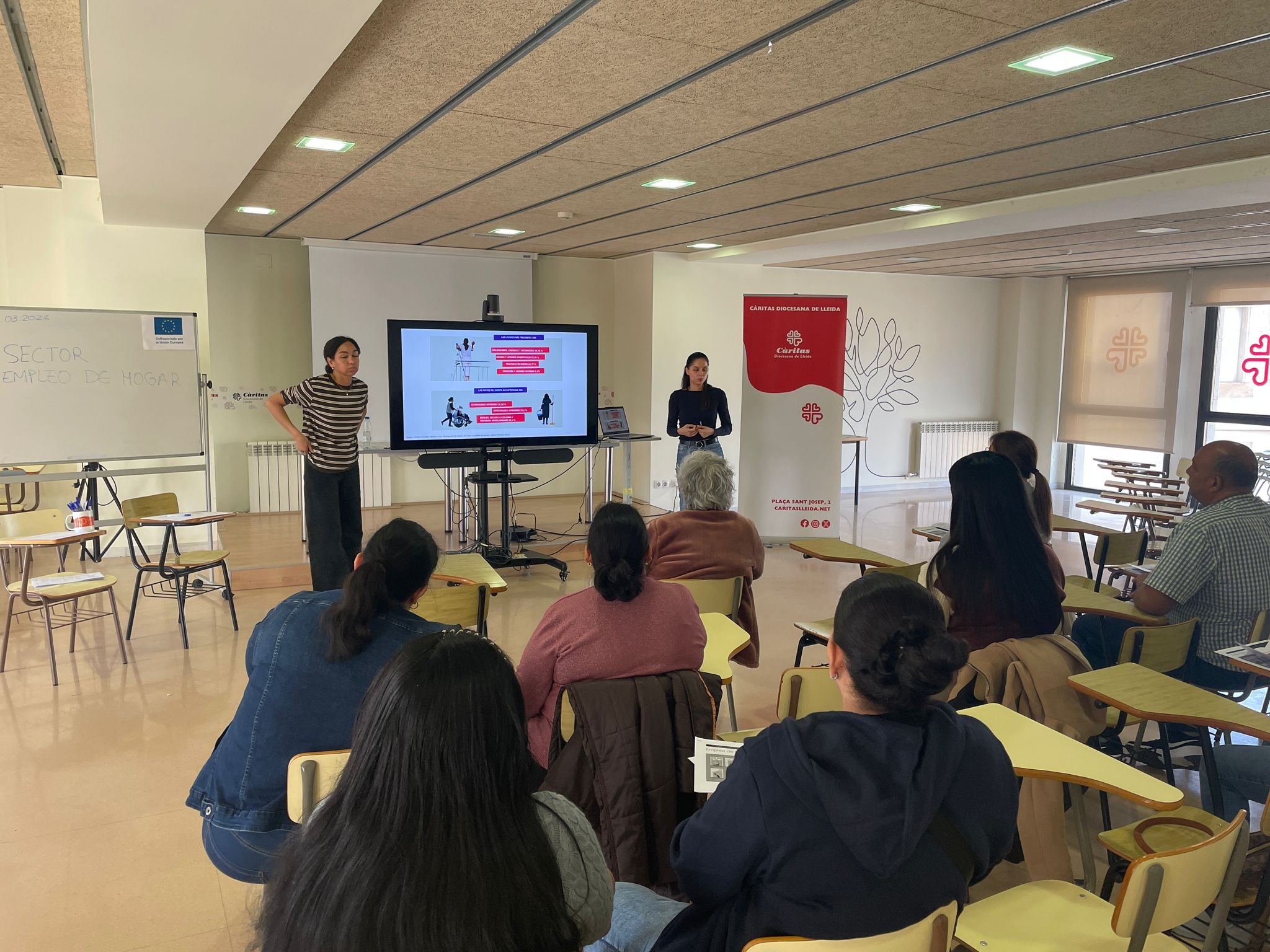 Càritas Lleida apropa el sector del treball de la llar a les persones participants del Programa Laboral