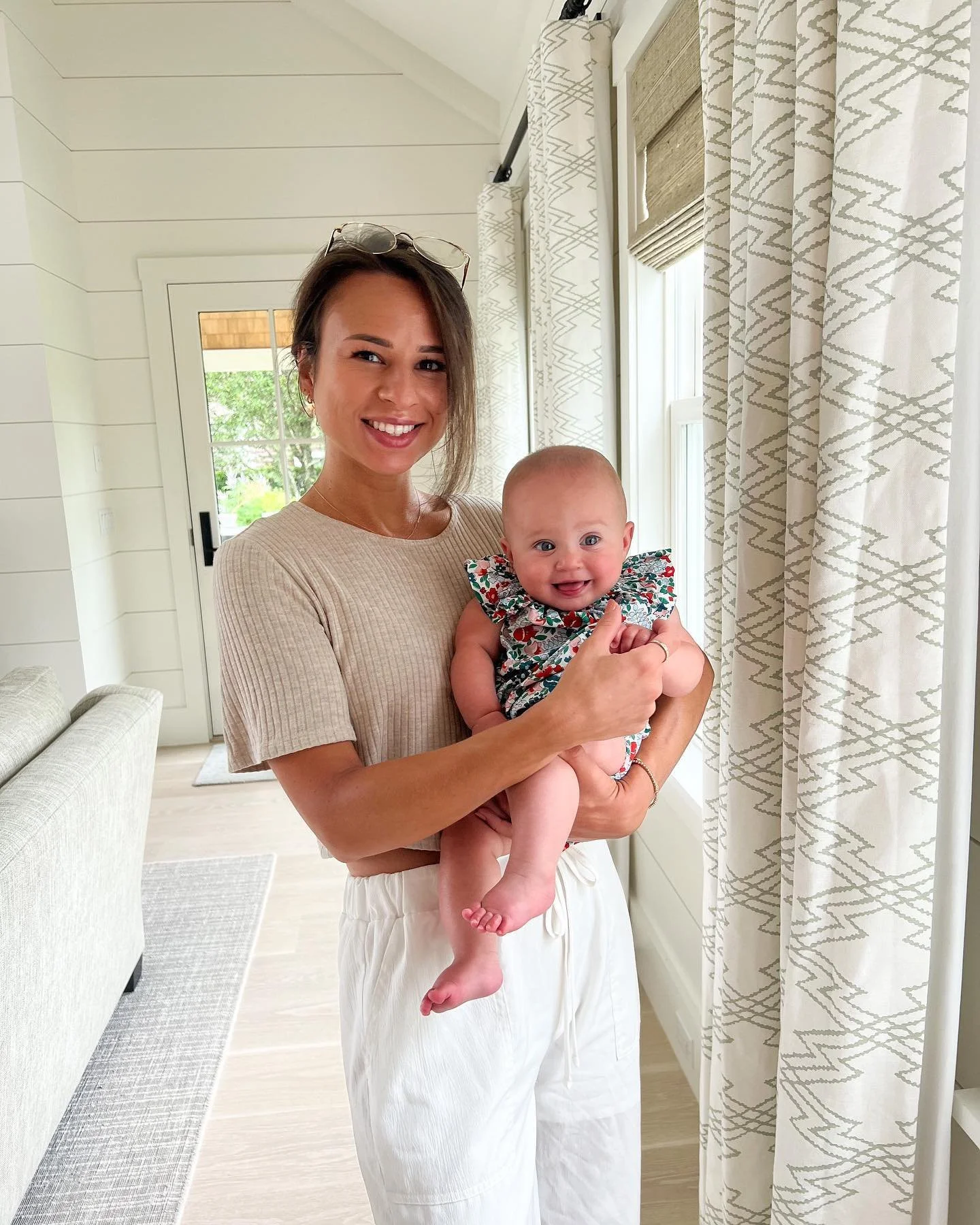 I unintentionally took a break from social this past month to focus on spending time with friends, family &amp; my own self care and boy was it worth it💗🎀 here&rsquo;s to catching up on the last few wonderful weeks☺️ starting with my little niece&r