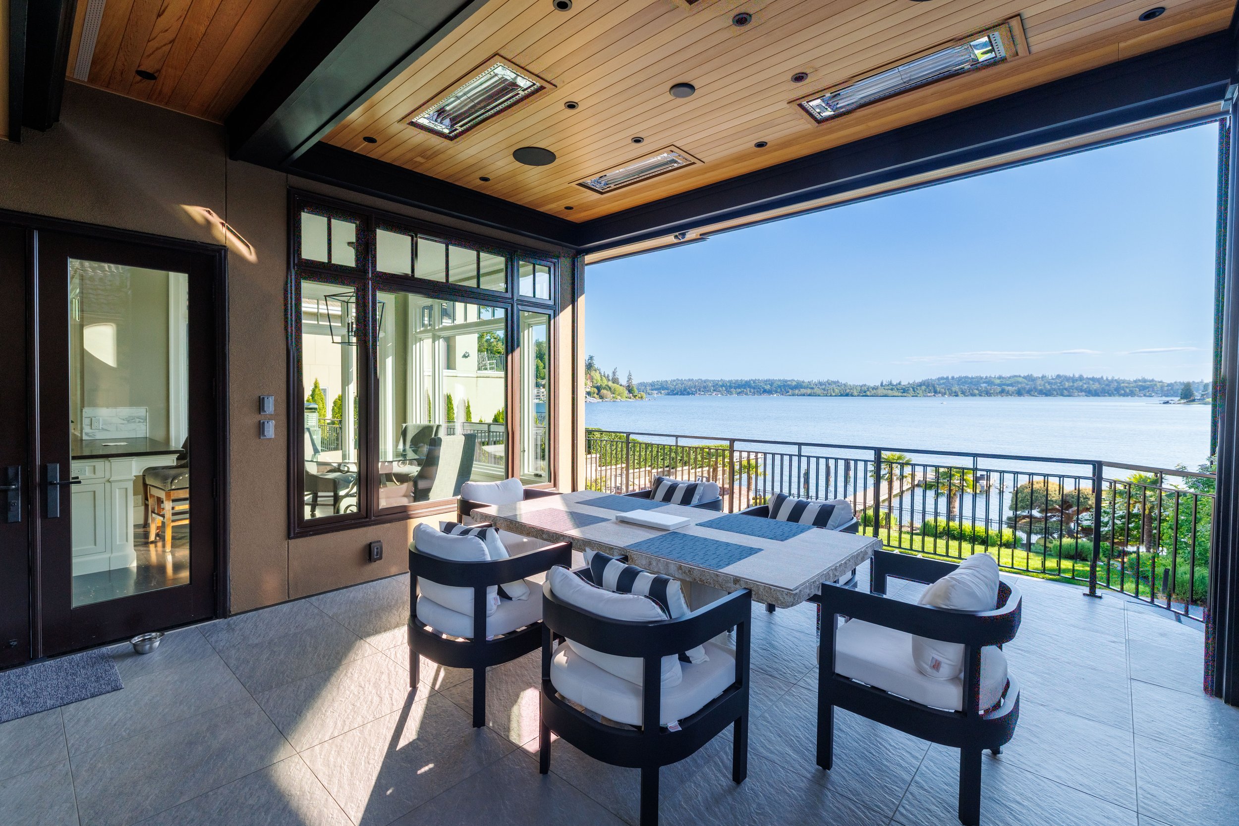 Covered Outdoor Patio off Kitchen