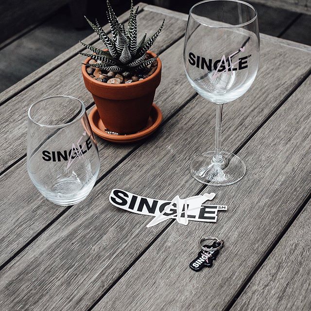 Cheers to the freakin&rsquo; weekend🎶
&mdash;
Have cool glasses, drink some wine, give everyone something to cheers!
&mdash;
Save $5 on your order by using code LD5. But only through Monday, so HURRY!
&mdash;
#singleaf #mollieaf #singlemom #divorced