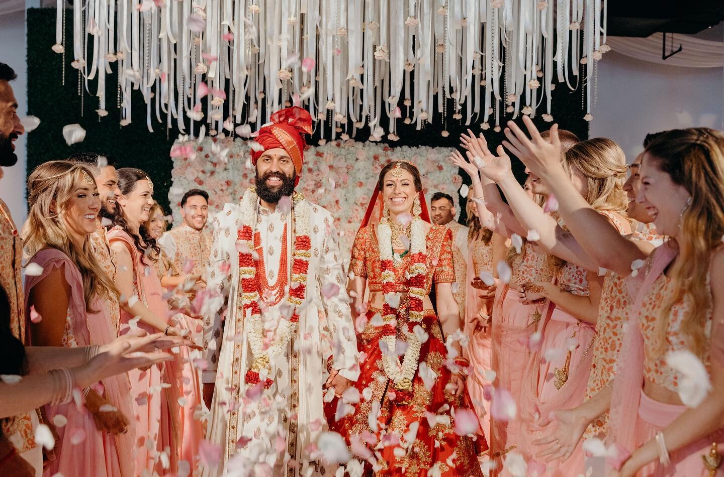 Jackie &amp; Mitul ➡️ 

📷: @elimeyerstudio 
📋: @eventricsw 
💒: @canvaseventvenue 
🌸: @obsevents 
🎧: @sangeensingh