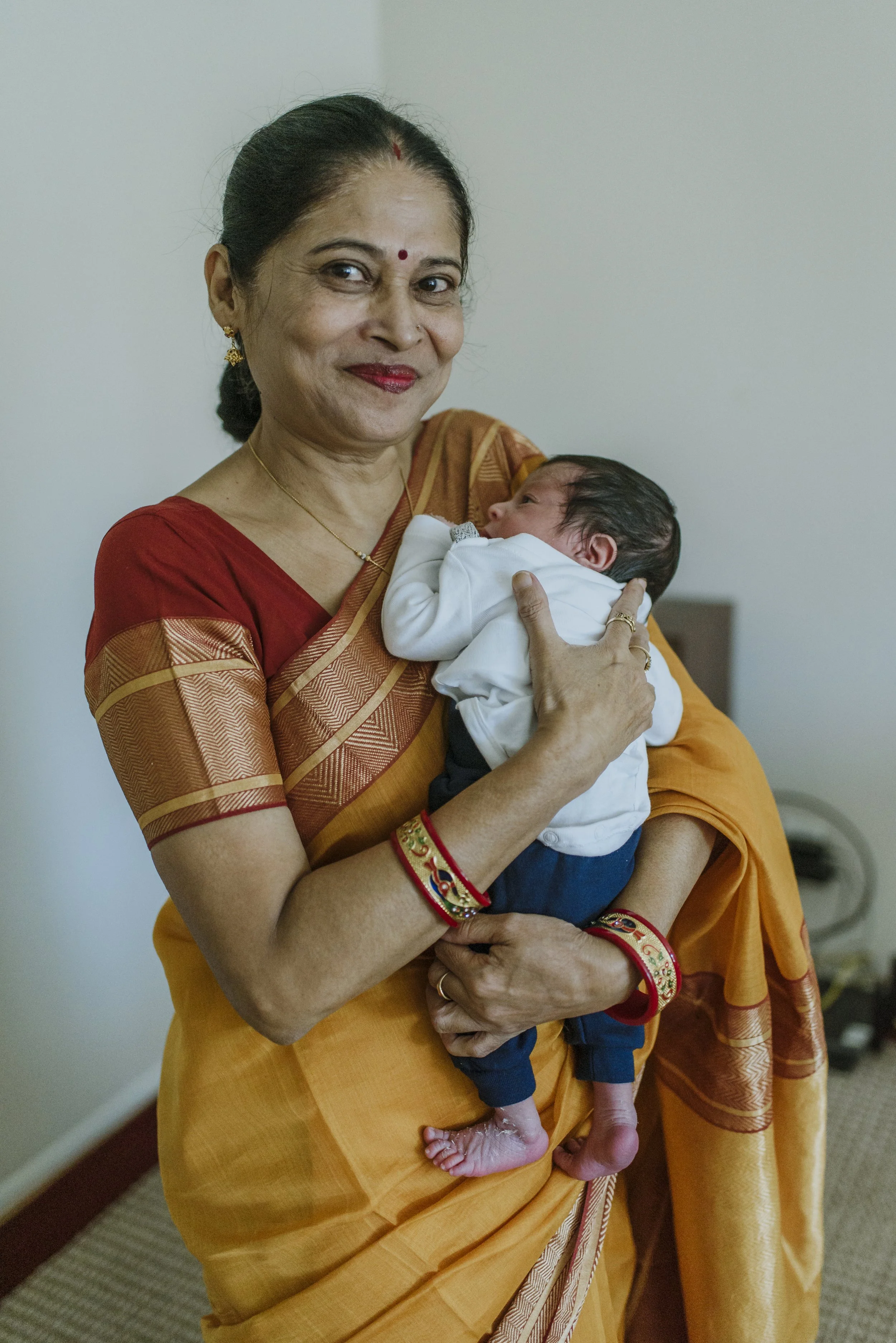 3-Newborn-Yana-Tinker-Yanas Photos-Los-Angeles-Family-Photographer.jpg