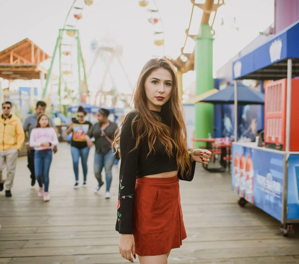 460-Rachael Robertson-Venice-Beach-Pier-Canals-Yana-Tinker-Yanas Photos-Los-Angeles-Photographer.jpg