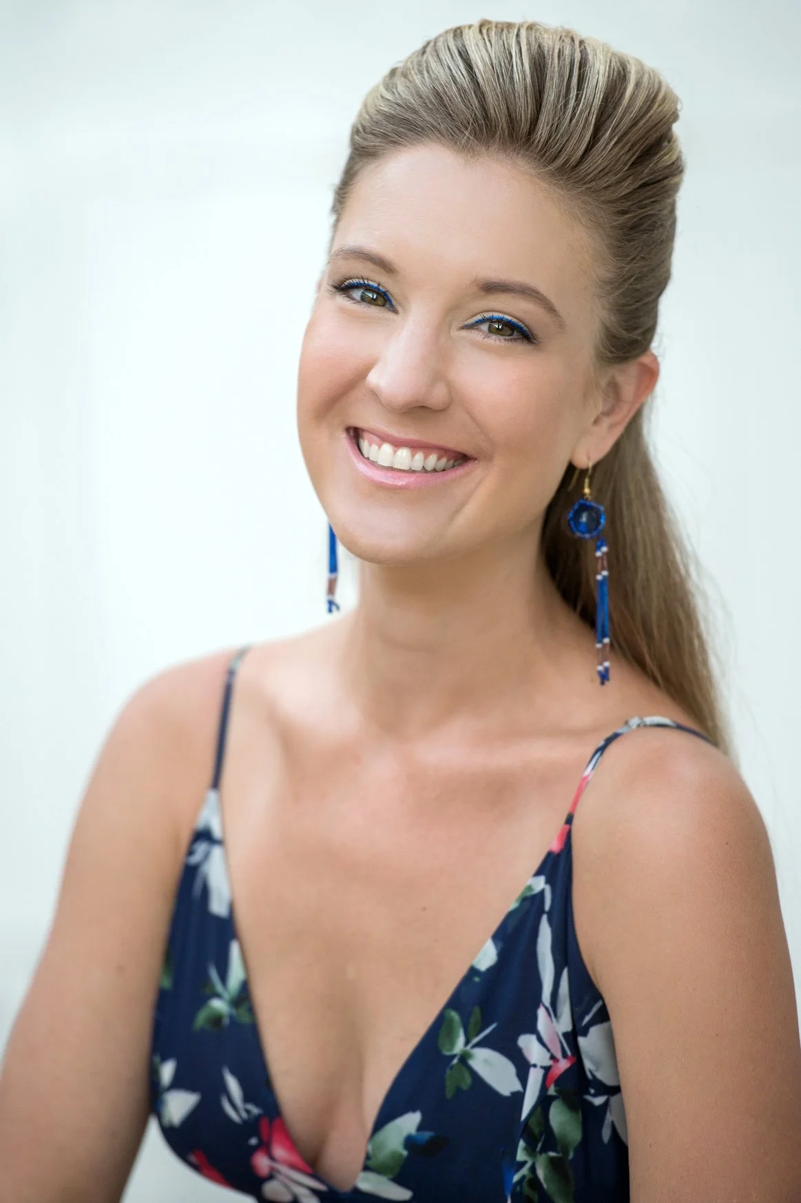 Holly - Headshot - Los Angeles - Yana's Photos.jpg