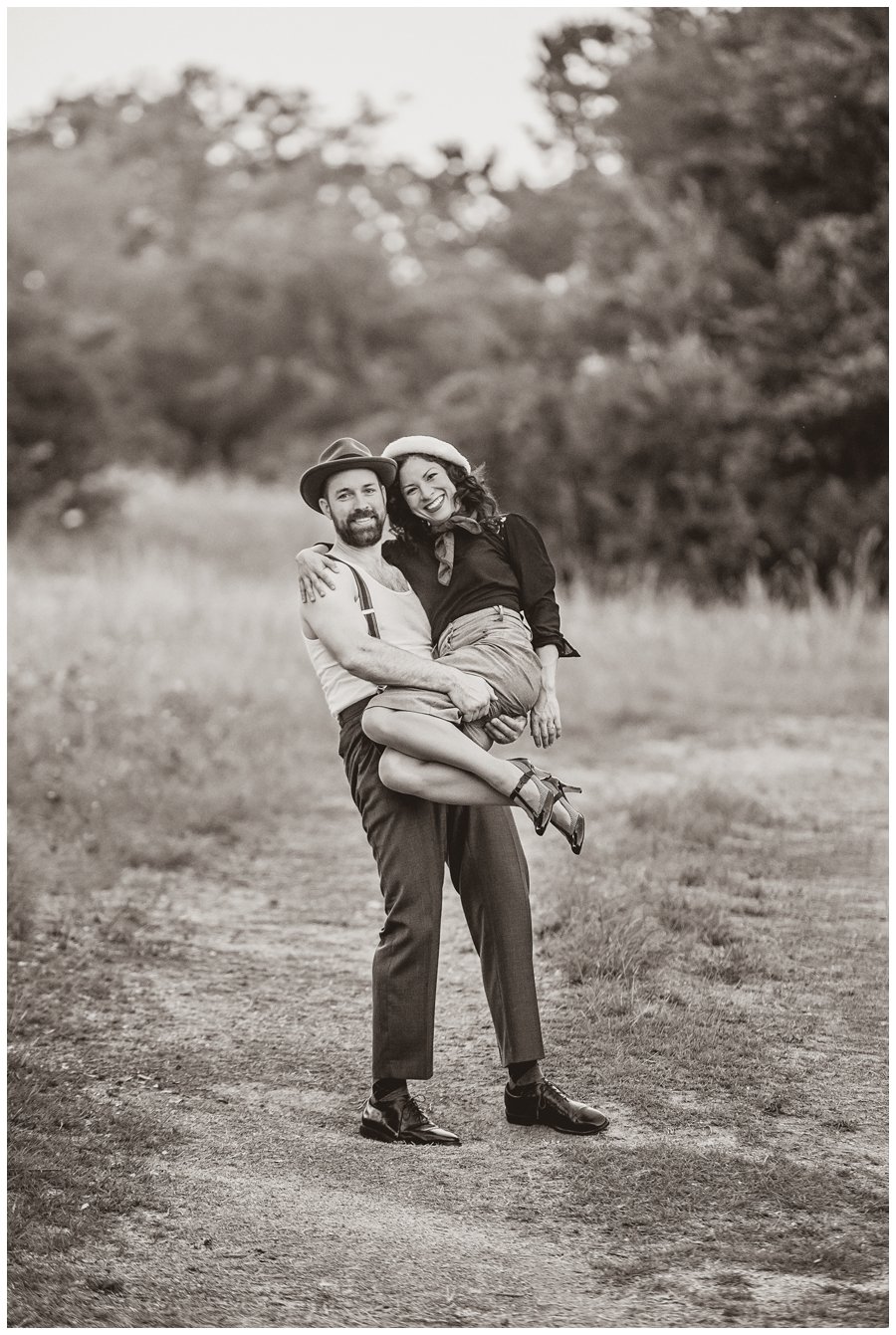 Bonnie & Clyde Inspired Photo Session - Yana's Photos - Dallas and Los Angeles Portrait Photographer_4164-2.jpg