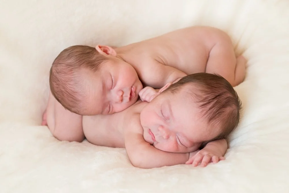 207-Newborn-twins-girls-Brooke & Danielle-Los-Angeles-Newborn-Photographer-Yana's-Photos-Yana-tinker.jpg