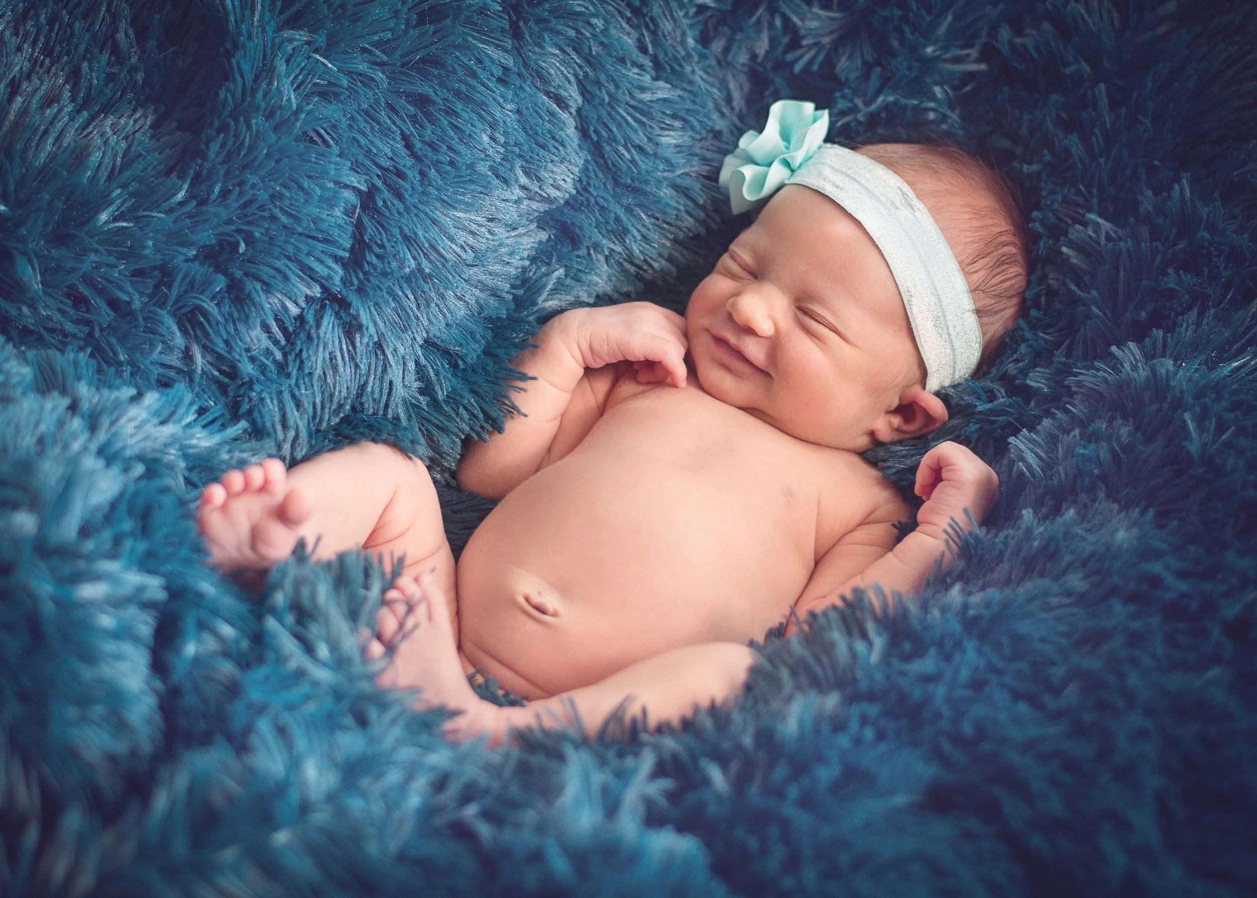 16-Caroline-Newborn Photos-87-Edit.jpg
