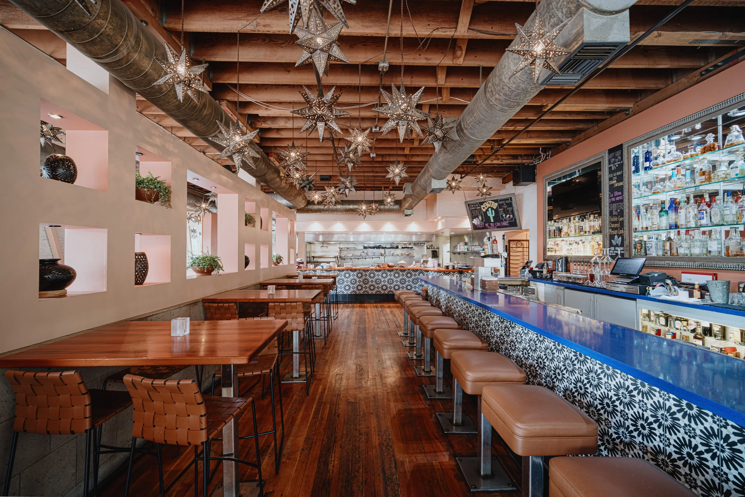 Picture of Bar Seating at Centro.jpg