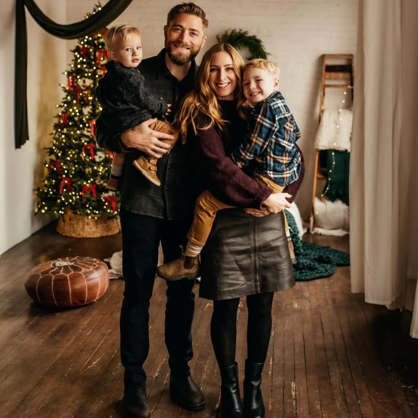 Merry Christmas &amp; Happy New Year, from my little family and the rest of the Indigo team. ❤️

photos by @janerosephotography