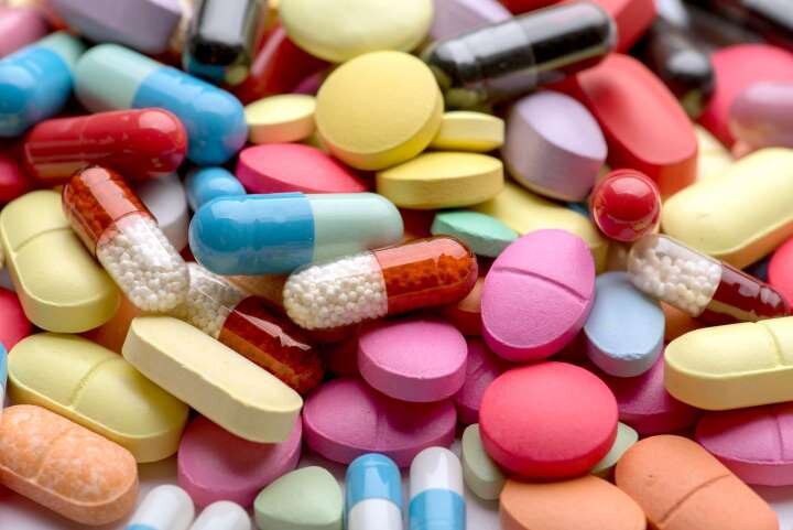 Trump proposes rule for importing drugs from Canada; industry says it won't cut costs