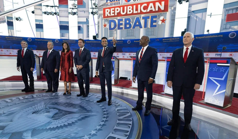 The Clown Show That Punted