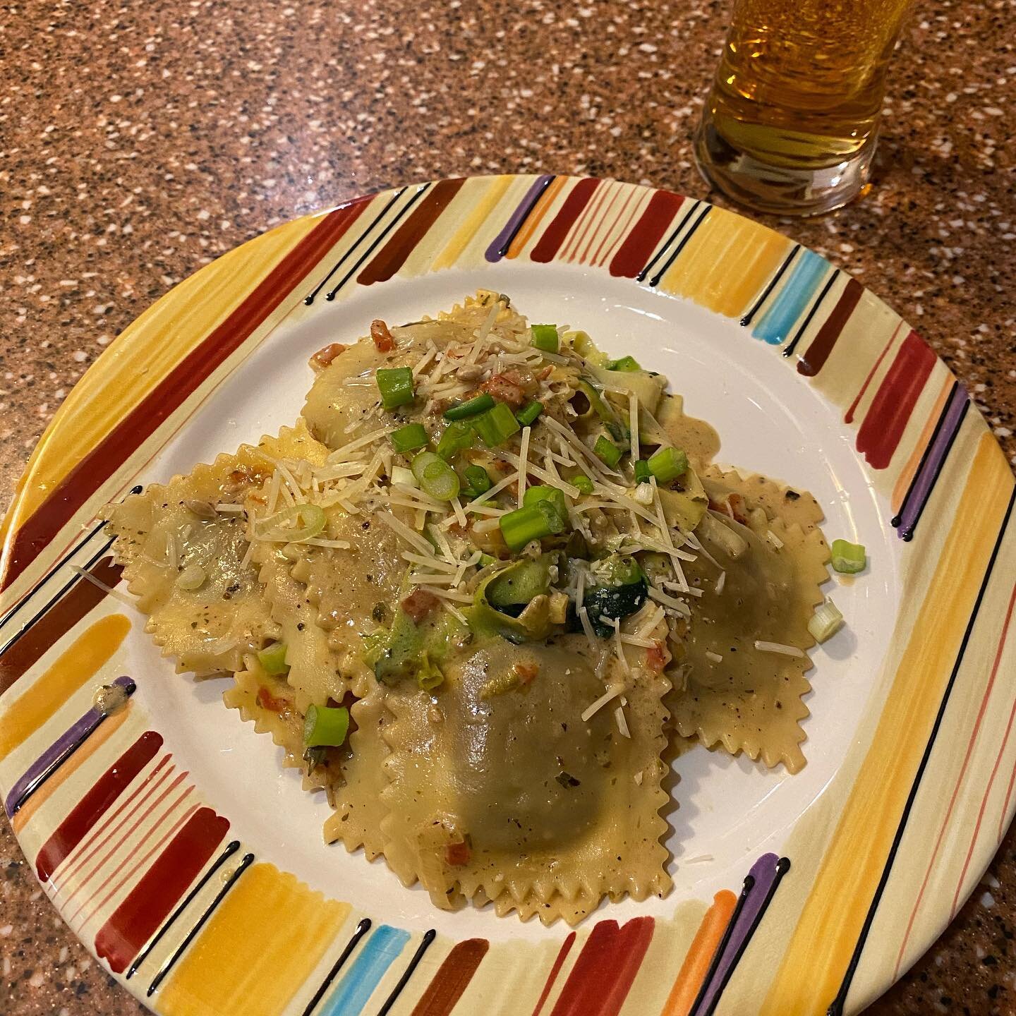 Garden Mushroom Ravioli w/ Zucchini, Tomato &amp; Creamy Lemon Sauce.  #hellofresh @hellofresh  Yum!!!! Oh. And a beer!!! My wife made dinner tonight! 🙏💕@whererula