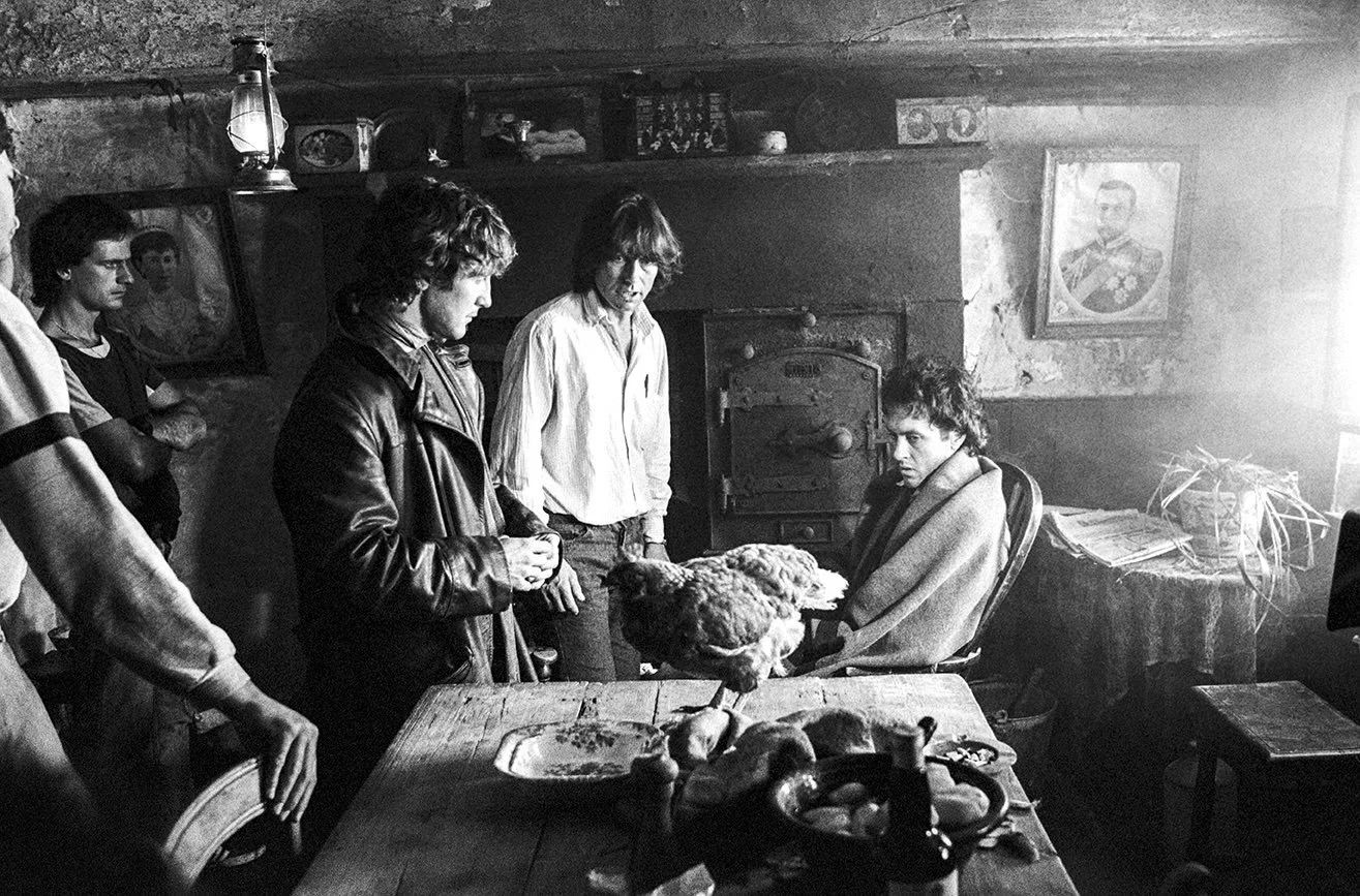 withnail-chicken-crow-crag-richard-e-grant-paul-mcgann-murray-close-bruce-robinson.jpg