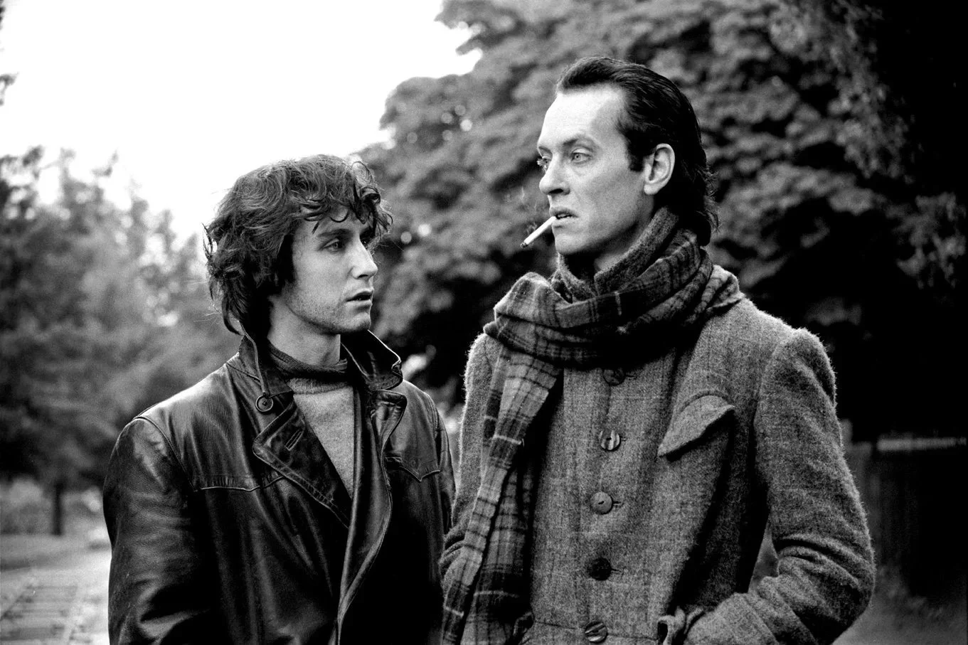 withnail-richard-e-grant-paul-mcgann-murray-close.jpg