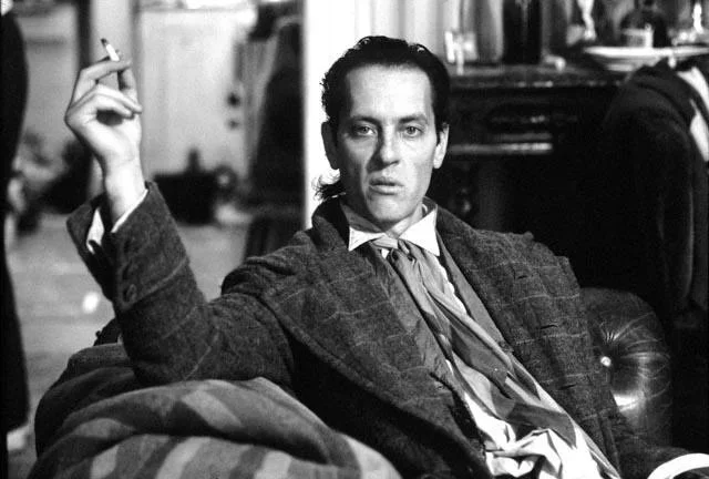 richard-e-grant-withnail-murray-close.jpg