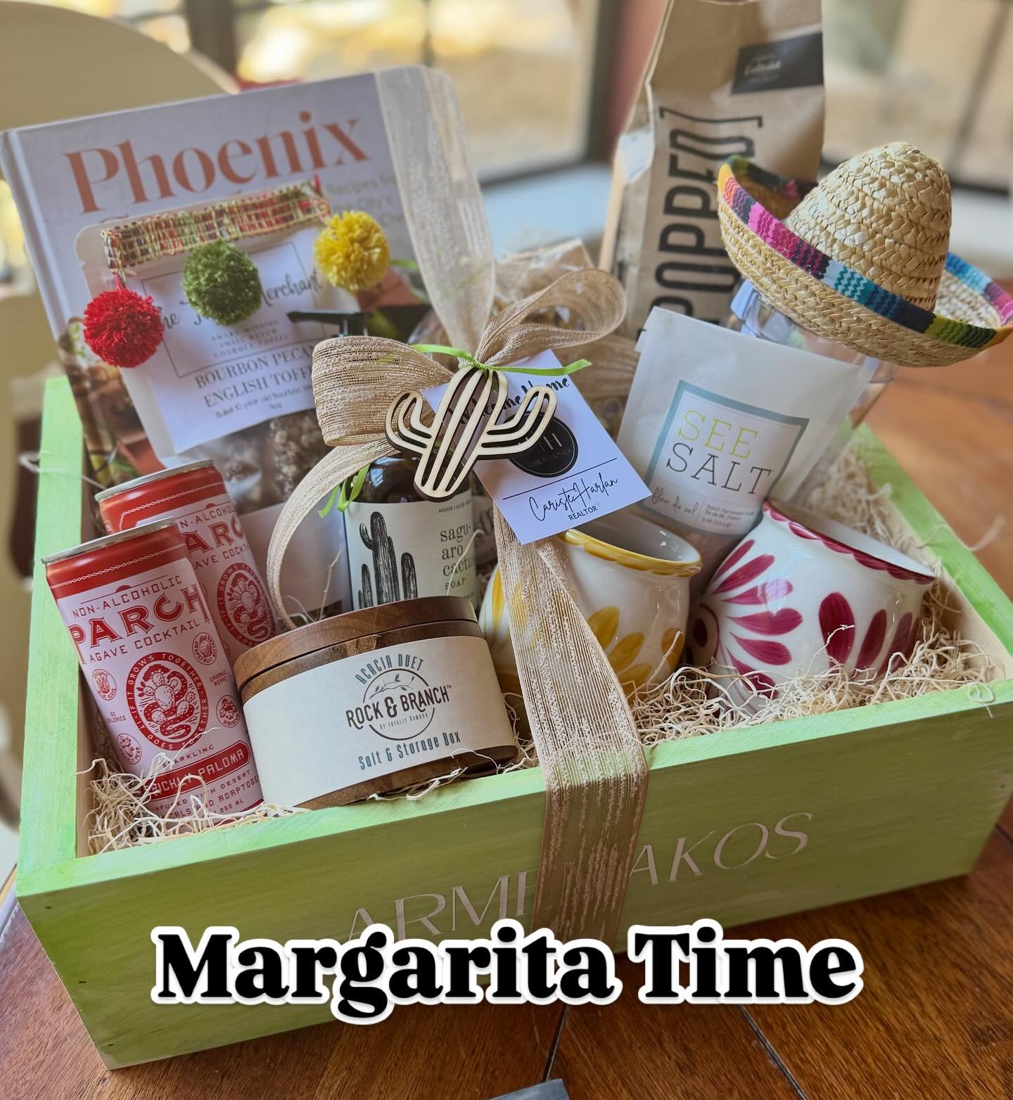 New AZ home boxes call for margarita fun. These Pottery Barn Cantarito Jars are a beautiful way to serve them up. 
.
.
.
#aznewhomes #azrealtor&reg; #customgiftbox #personalized #giftbox