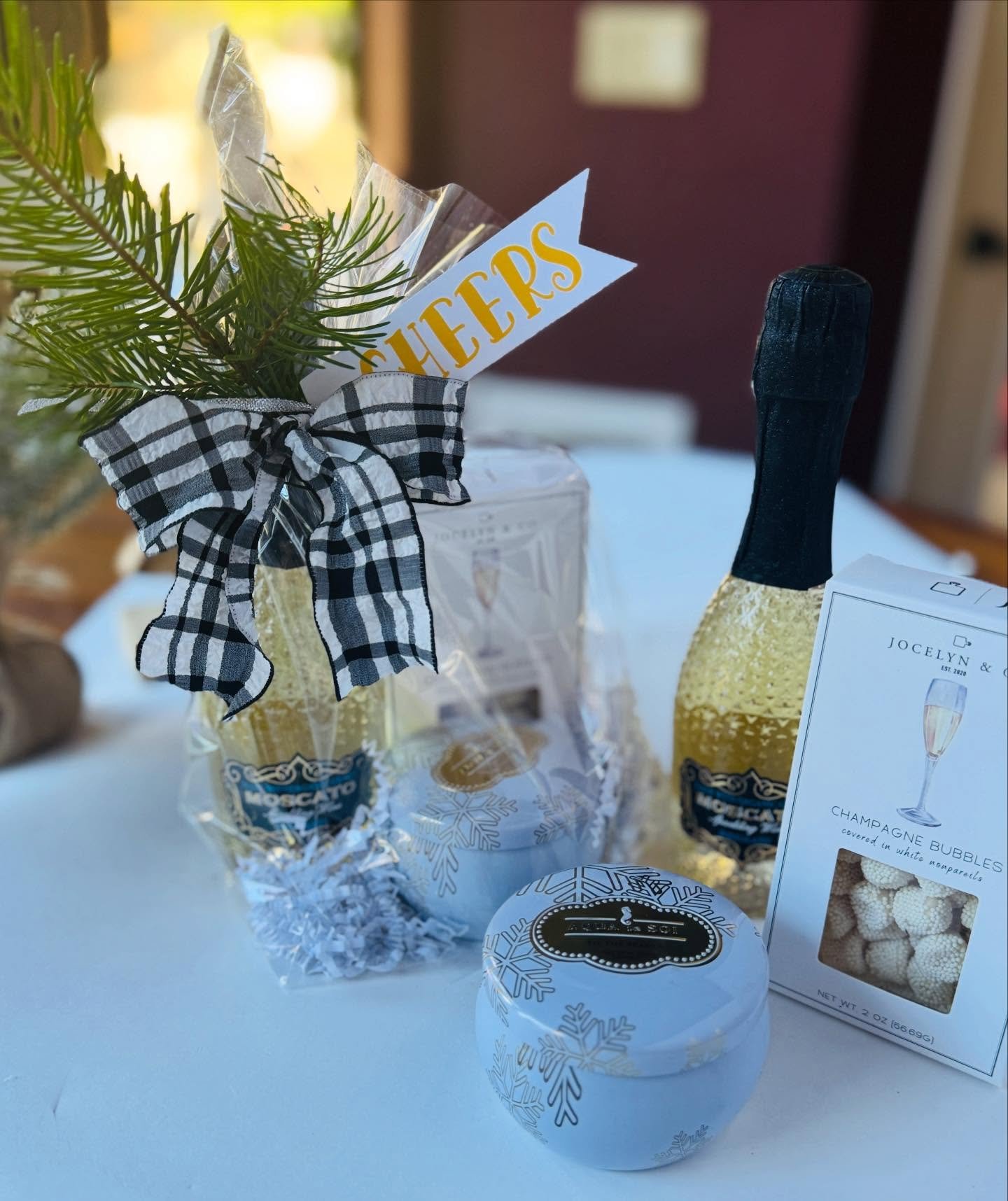 Need Hostess gifts? In addition to our larger boxes, now up on our site, we also have a limited number of these hostess gifts. $30 each or 6 for $160. You can mix and match. DM to order these as they are for local Phoenix pick up only.