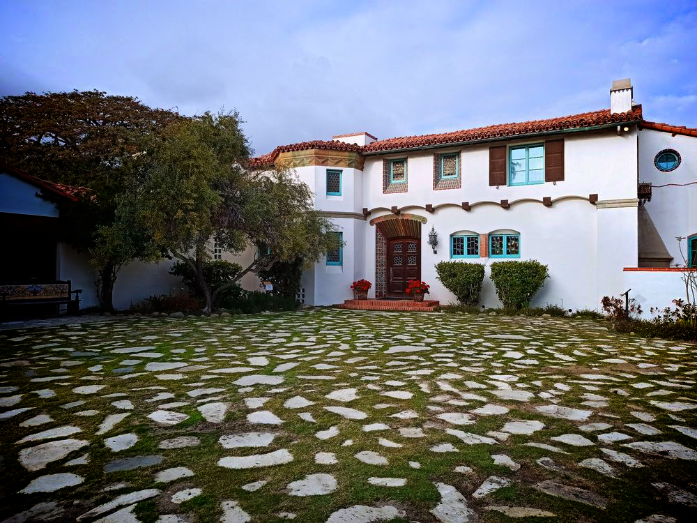 Adamson House in Malibu California 3442.png