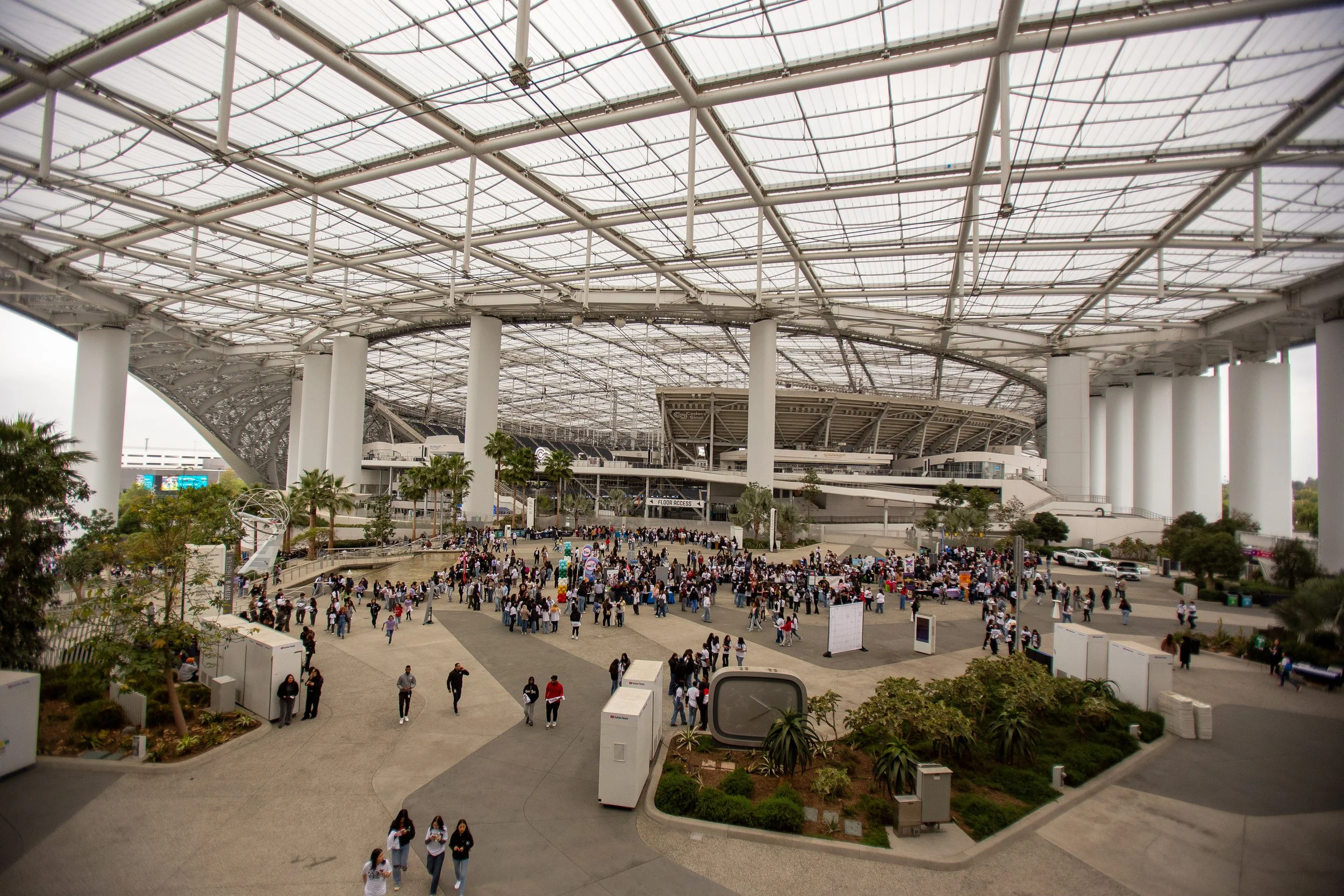 04.23.2025 SoFi Staduim - LA Promise - Veronica-32.jpg