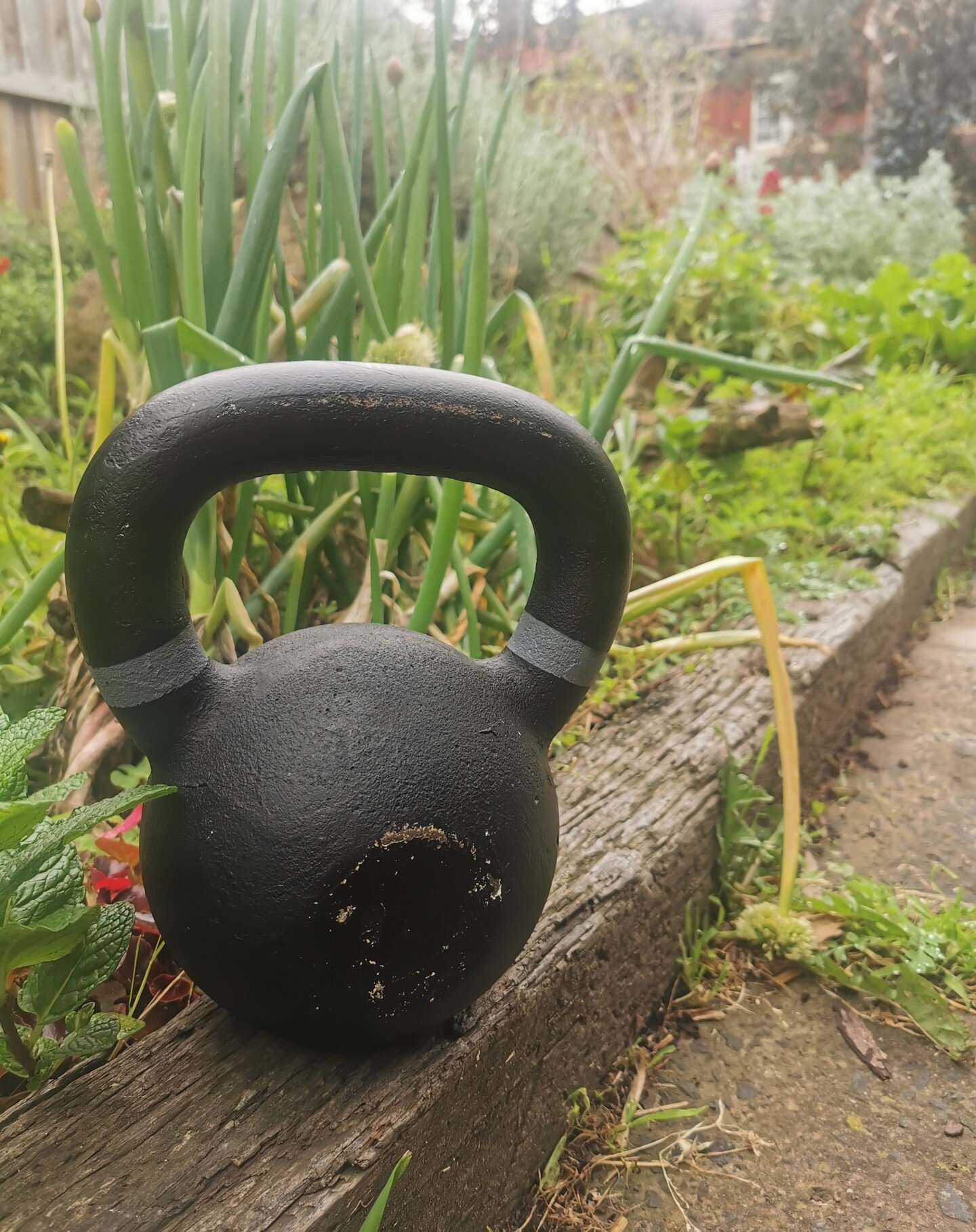 'Using kettlebells helped me to regulate when times got hard.'

-Male participant

#exercise #exerciseroutine #kettlebell #kettlebelltraining #kettlebellworkout #lockdown #lockdownlife #mentalhealth #mentalhealthmatters #movement #movimento #objects 