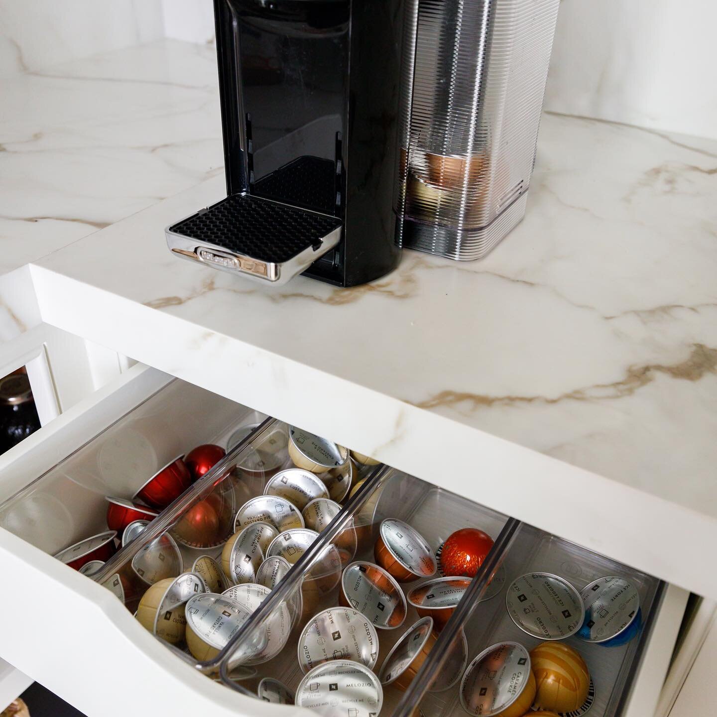 it might be a short week, but we still need alll the caffeine, please 😄☕️

#coffeestation #organizedpantry #pantrygoals #morecoffeeplease #morecoffee #coffeetime #organizedkitchen #kitchenorganization #professionalorganizer #caffeinedaily #coffeesho