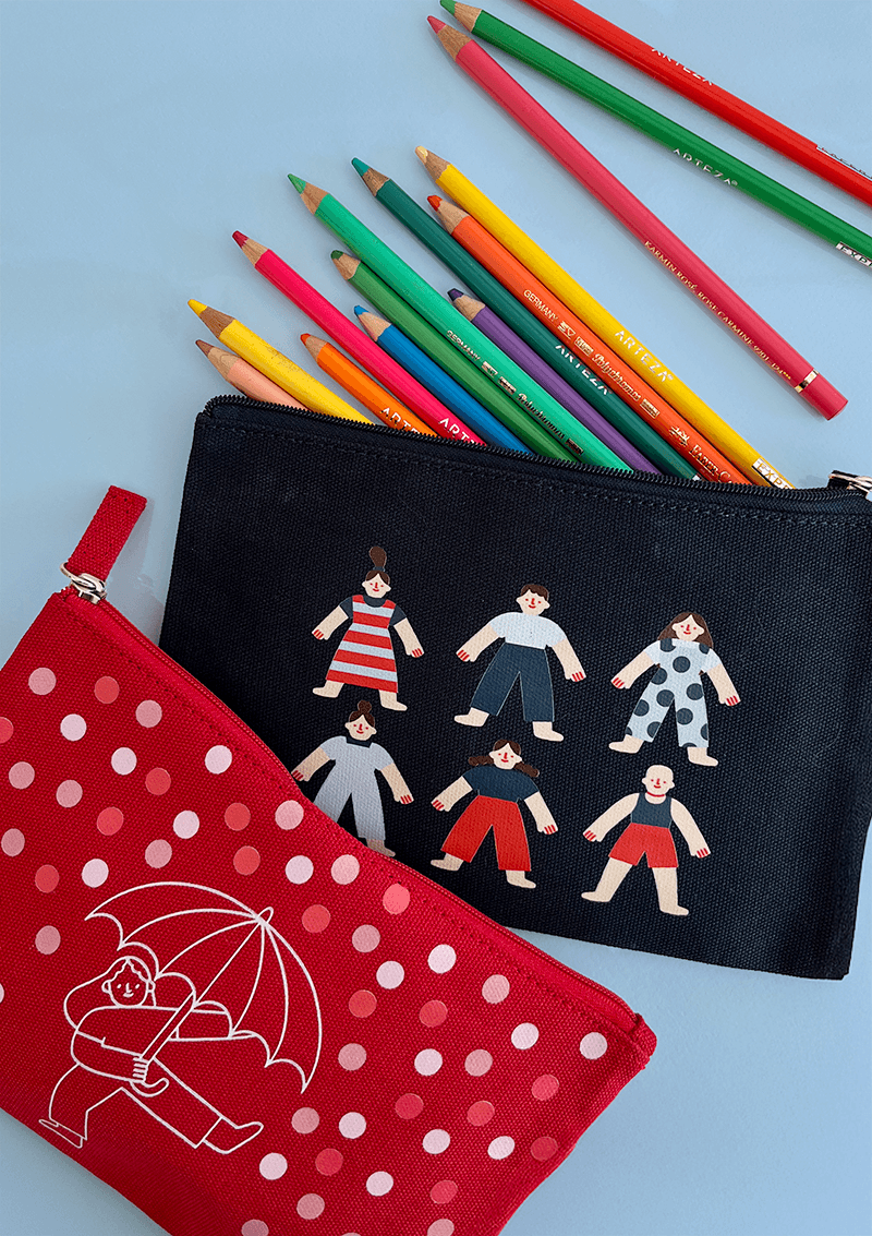 pouches_rain_hand_in_hand_pencil_case_illustration.png
