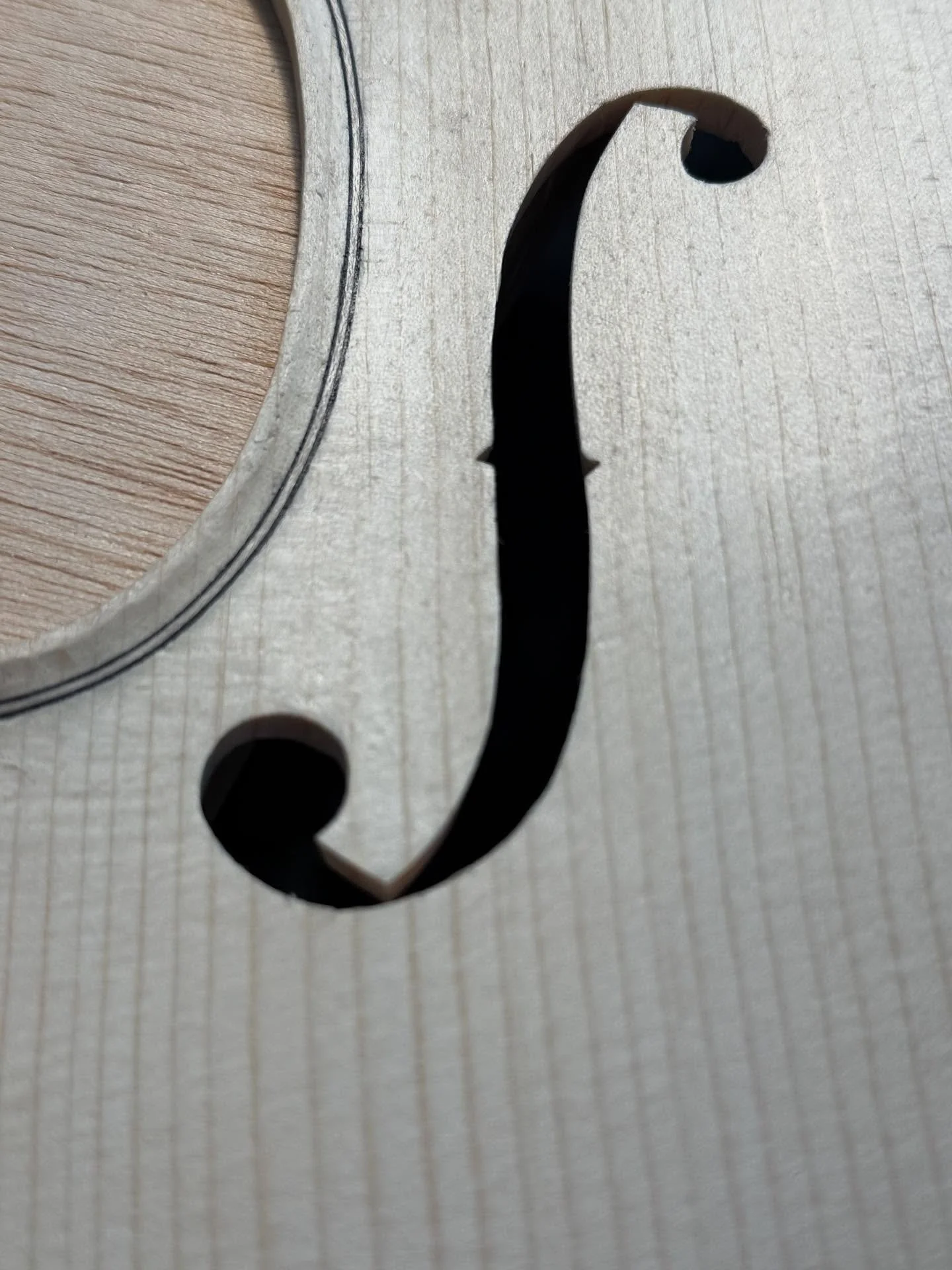 Work in progress. What do you call a copy of a player&rsquo;s primary instrument? A younger sibling? Clone? Stunt double?  #viola #handmade #panormo