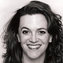 DarrahCarrHeadshot 212.jpg