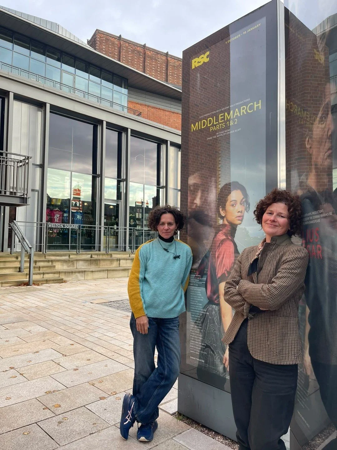 Back in 2022,  we premiered The Great Middlemarch Mystery - an immersive modern day take on George Eliot's Middlemarch. This week,  Josephine Burton and "our" Middlemarch co-adaptor, Ruth Livesey, headed to Stratford to see the @RSC's curre
