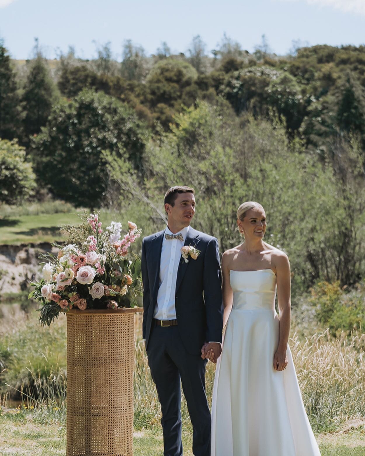 Married just a stone&rsquo;s throw from Fi&rsquo;s family bach in a stunning @twelve_tables marquee, we&rsquo;ve been excited about this one for a while! 

Cool as cucumbers the entire day, Fi + Sam came to us and said they wanted colour and a good t