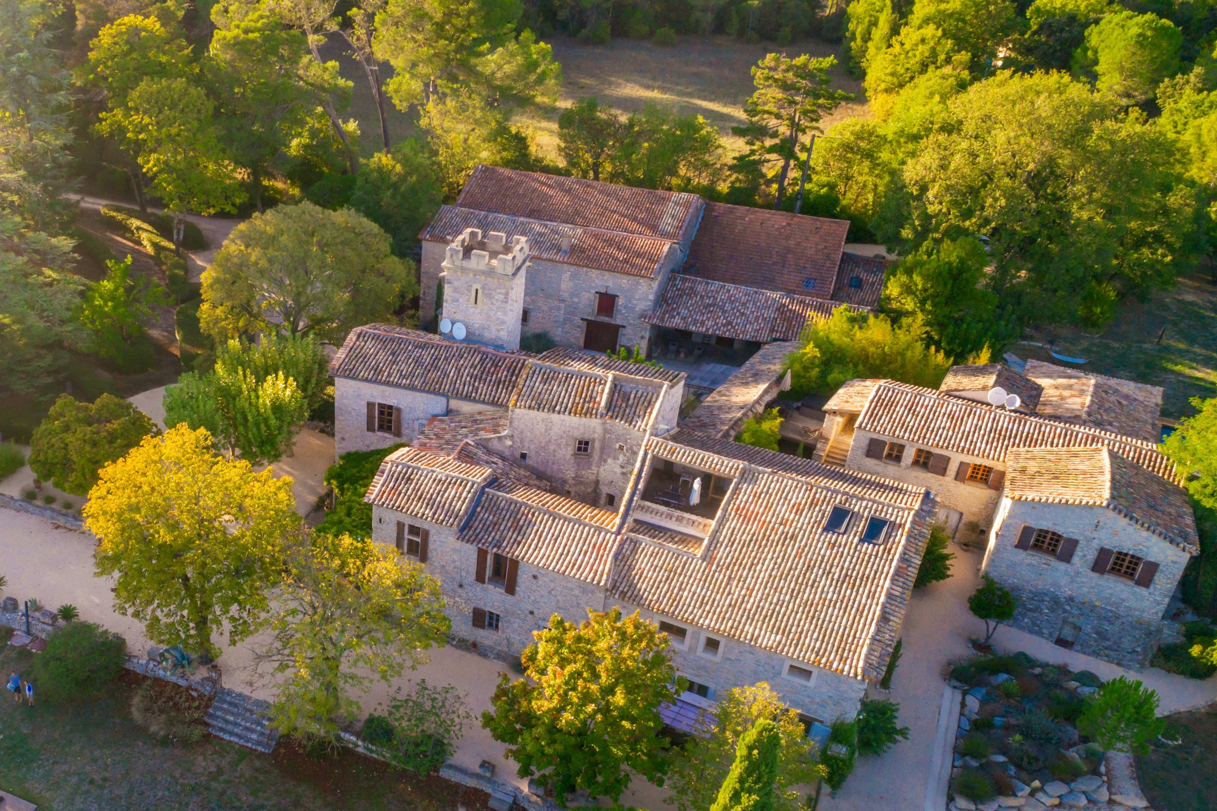 Ferienhaus mit Pool in der nähe von Uzès.jpg