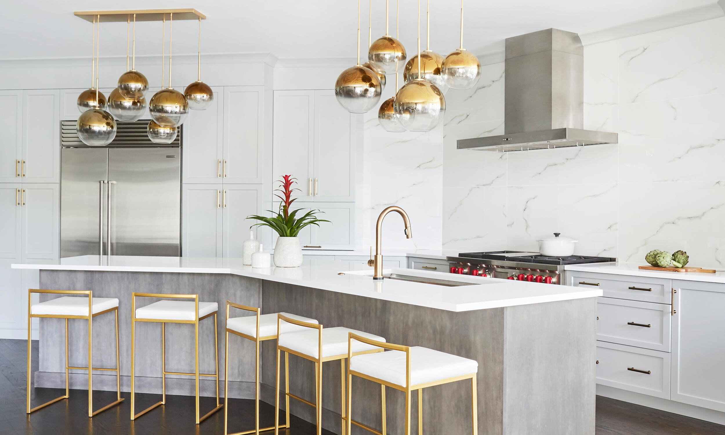 Modern Grey And Gold Kitchen 