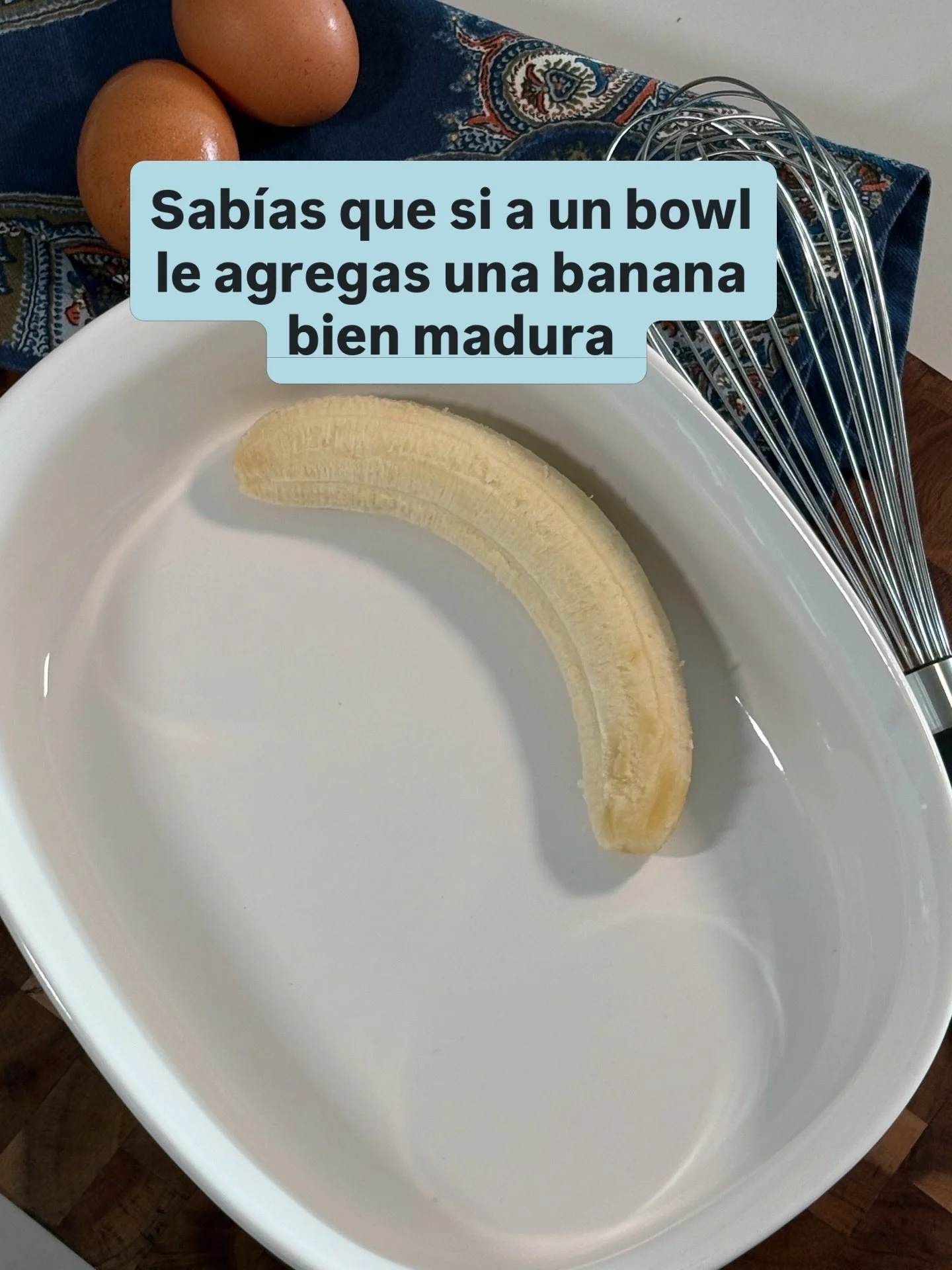 Desayuno dulce que no te inflama ni dispara tu ansiedad 💚✨⬇️

Ingredientes:
1 banana madura (entre m&aacute;s madura, m&aacute;s dulzor natural 🍌)
2 huevos
1/2 taza de yogur (puede ser de oveja o griego)
1/2 taza de avena en hojuelas
1 cda de sirop
