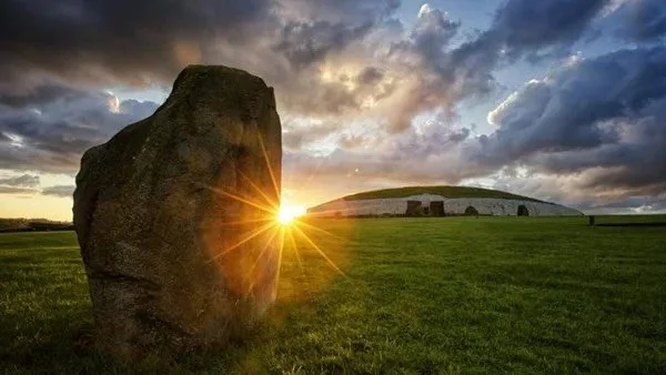 I will be offering a Fall Equinox Transmission on Zoom from the sacred lands of Killarney, Ireland on September 22nd @2:30 pm EST You are invited to join us in receiving channeled wisdom, encoded in light, as together we awaken more fully to our trut