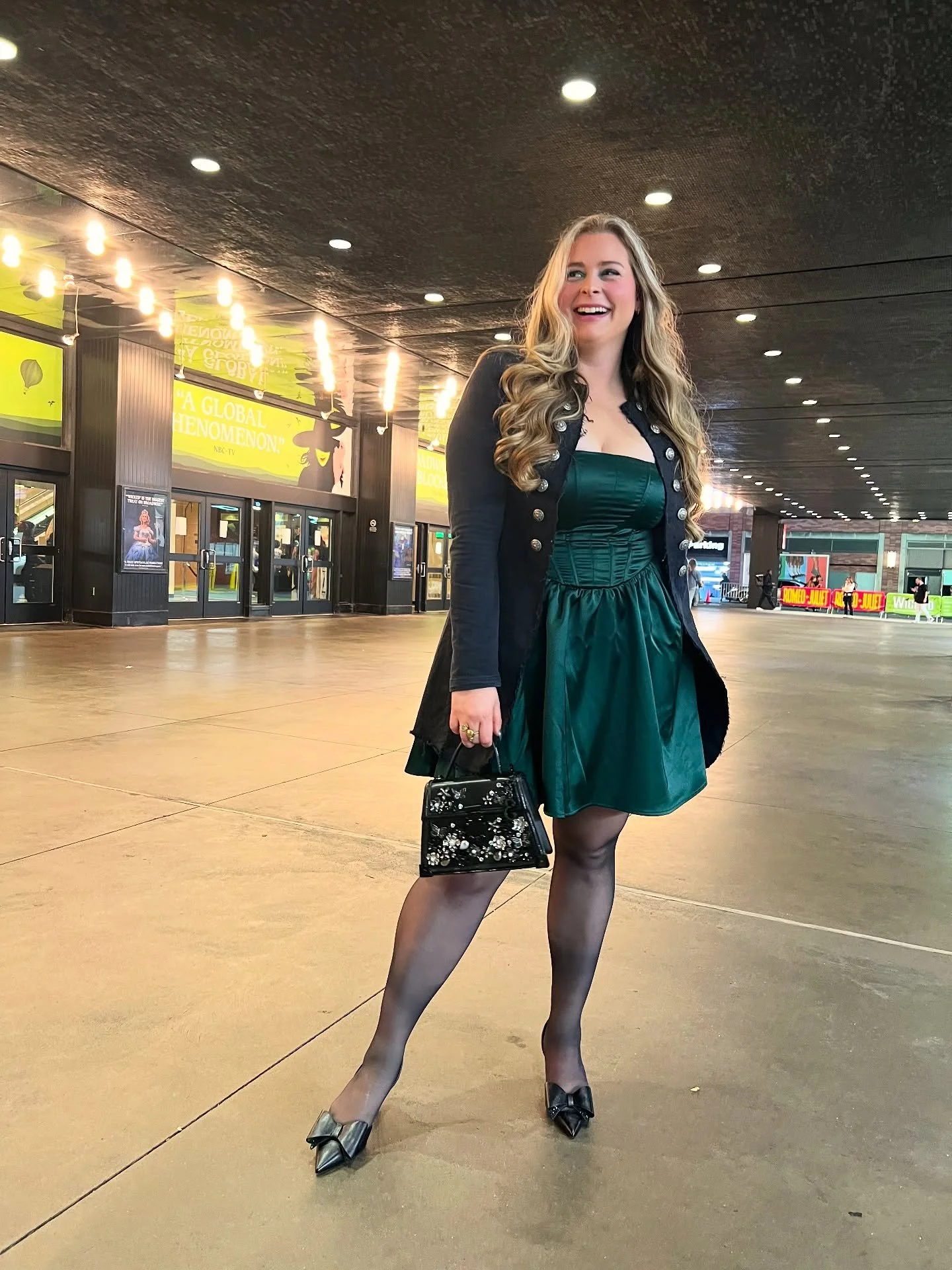 HAPPY WICKED DAY!!! 🫧🧹💚🩷

How good is it that we have this show to bring us all together? I just love it so much. Wish I could be there for the 22nd celebration (IYKYK). 🥹

#24hoursonbroadway #wickedmusical #wicked #wicked22