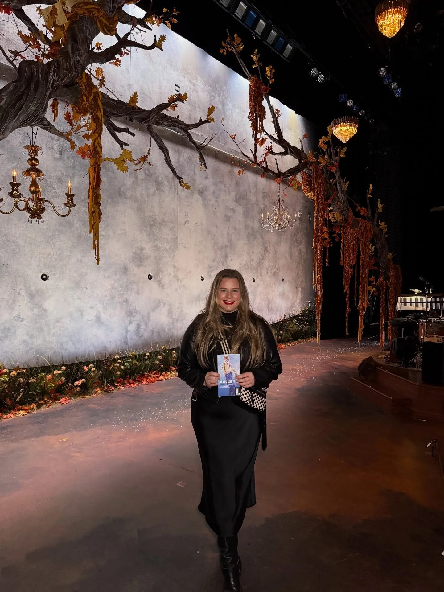 AS YOU LIKE IT Opening at @writers_theatre 🖤

What a fun show! I&rsquo;m a big @shainataub fan and the music in this show does not disappoint. I&rsquo;m particularly obsessed with &lsquo;Rosalind, Be Merry&rsquo;. Feels like I need to add that to my