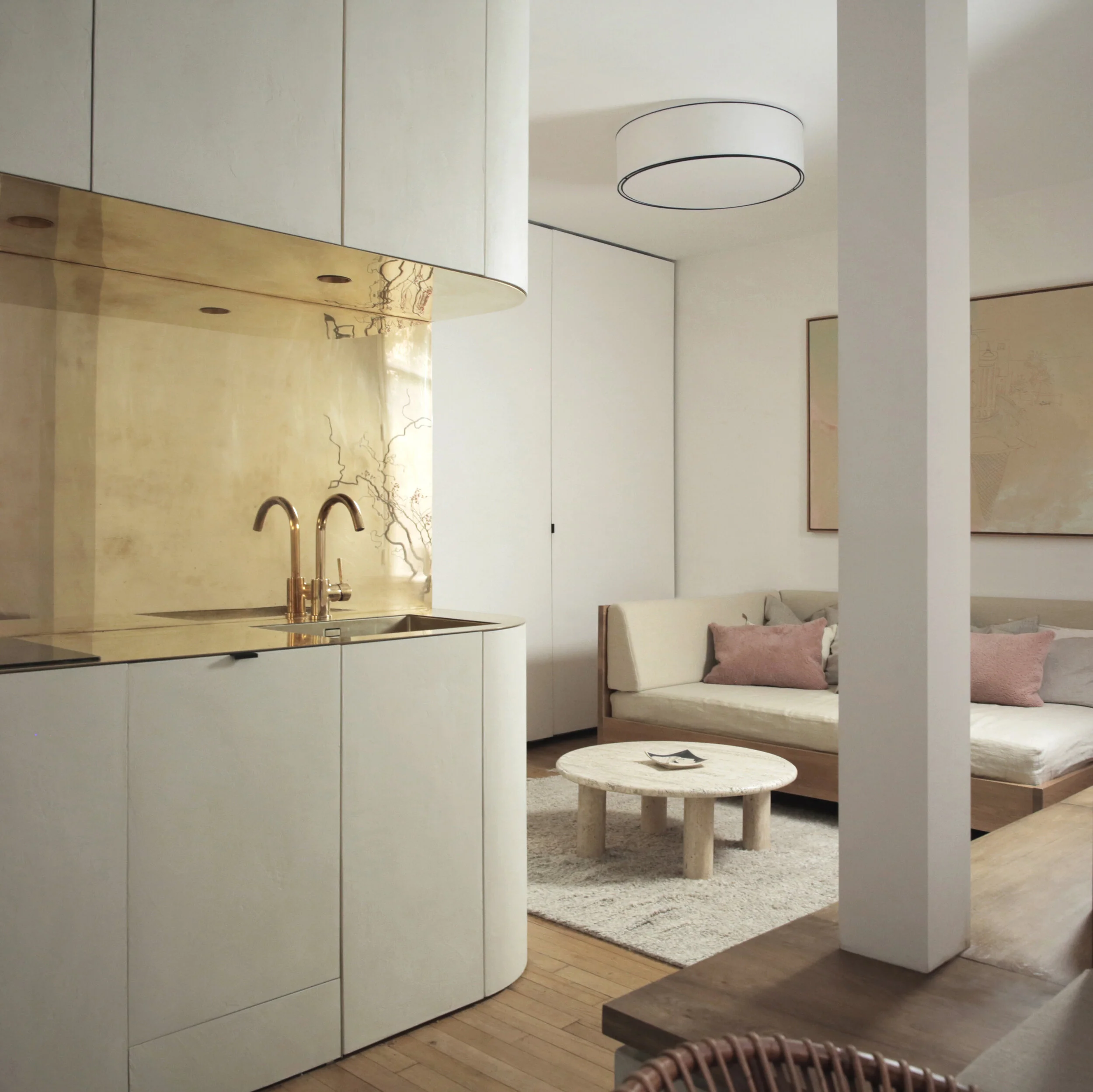 DOM1 - EMMANUELLE SIMON - CREDIT DAMIEN DE MEDEIROS - 5854cor5-carré.jpg